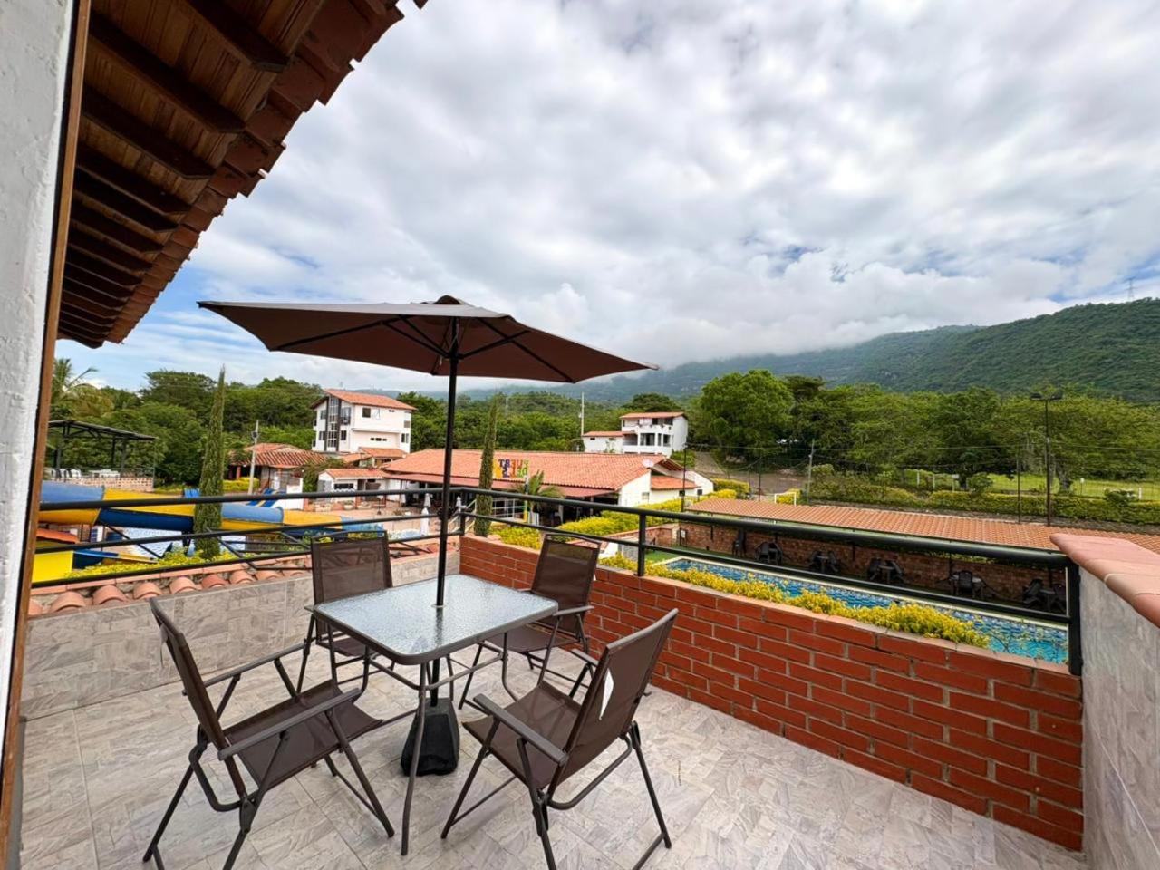 Two-Bedroom Deluxe Apartment with Garden View photo 1