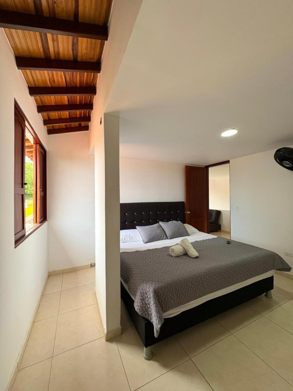 Two-Bedroom Deluxe Apartment with Garden View photo 2