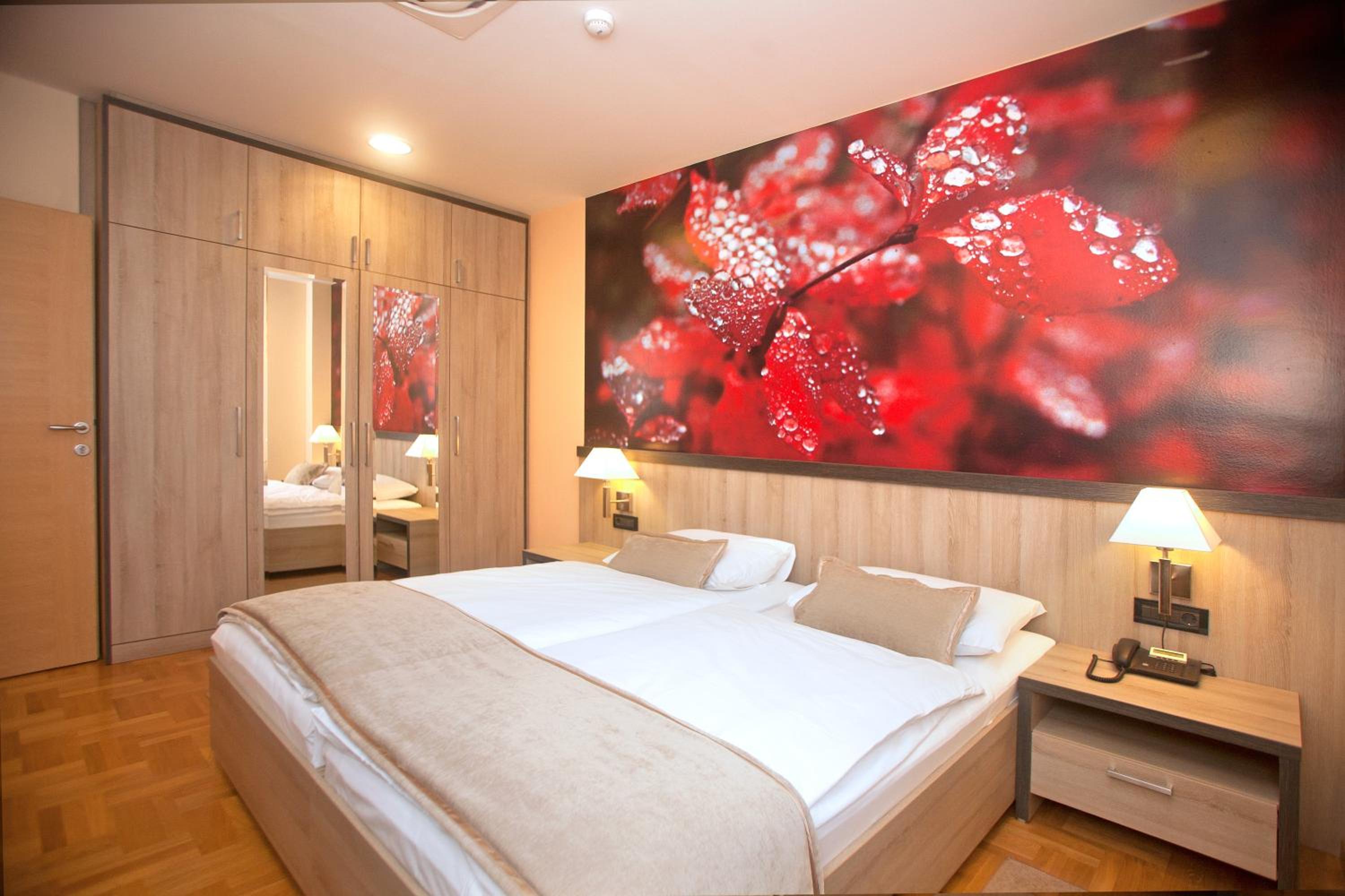 Two-Bedroom Suite photo 3