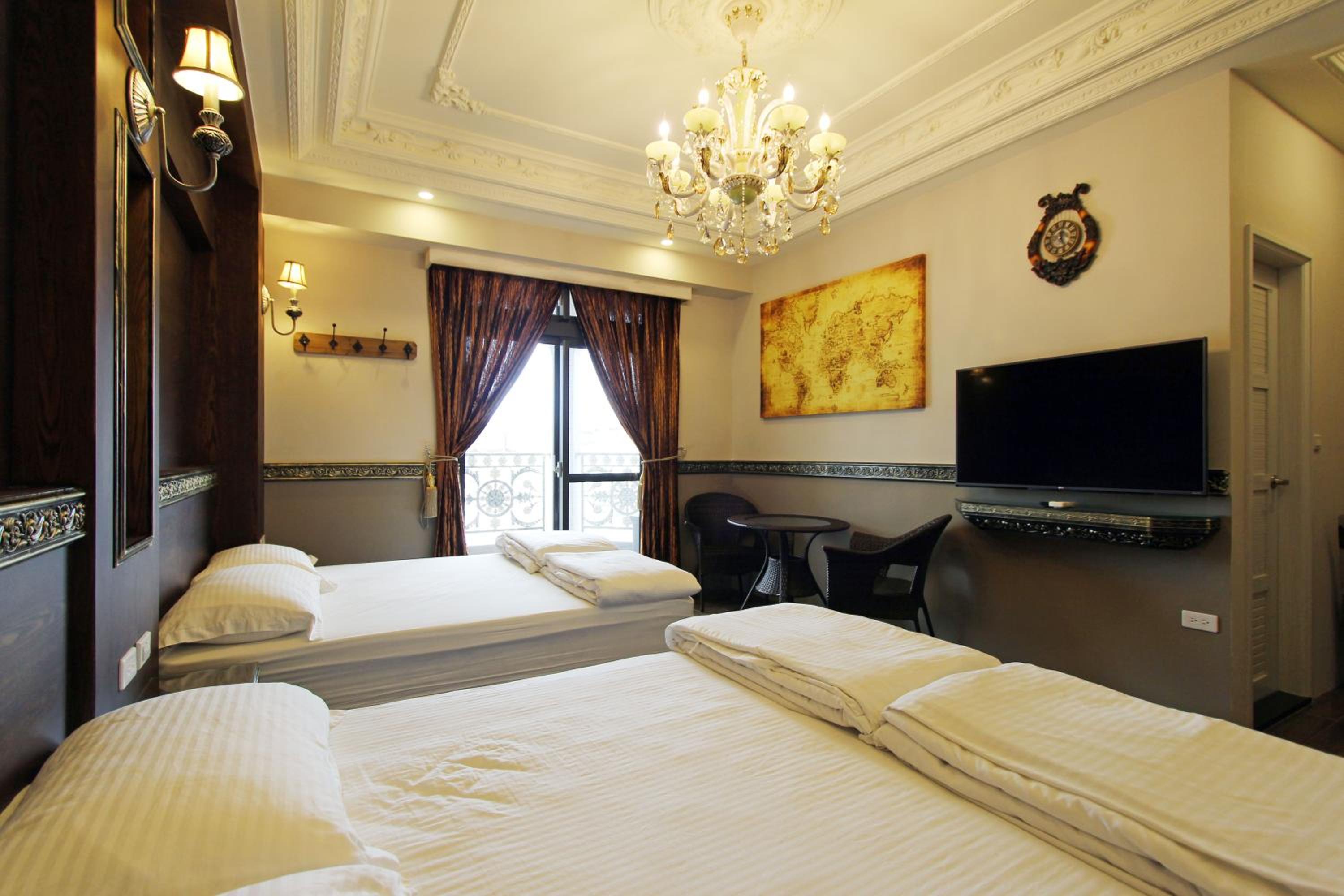 Deluxe Double or Twin Room with Balcony photo 3
