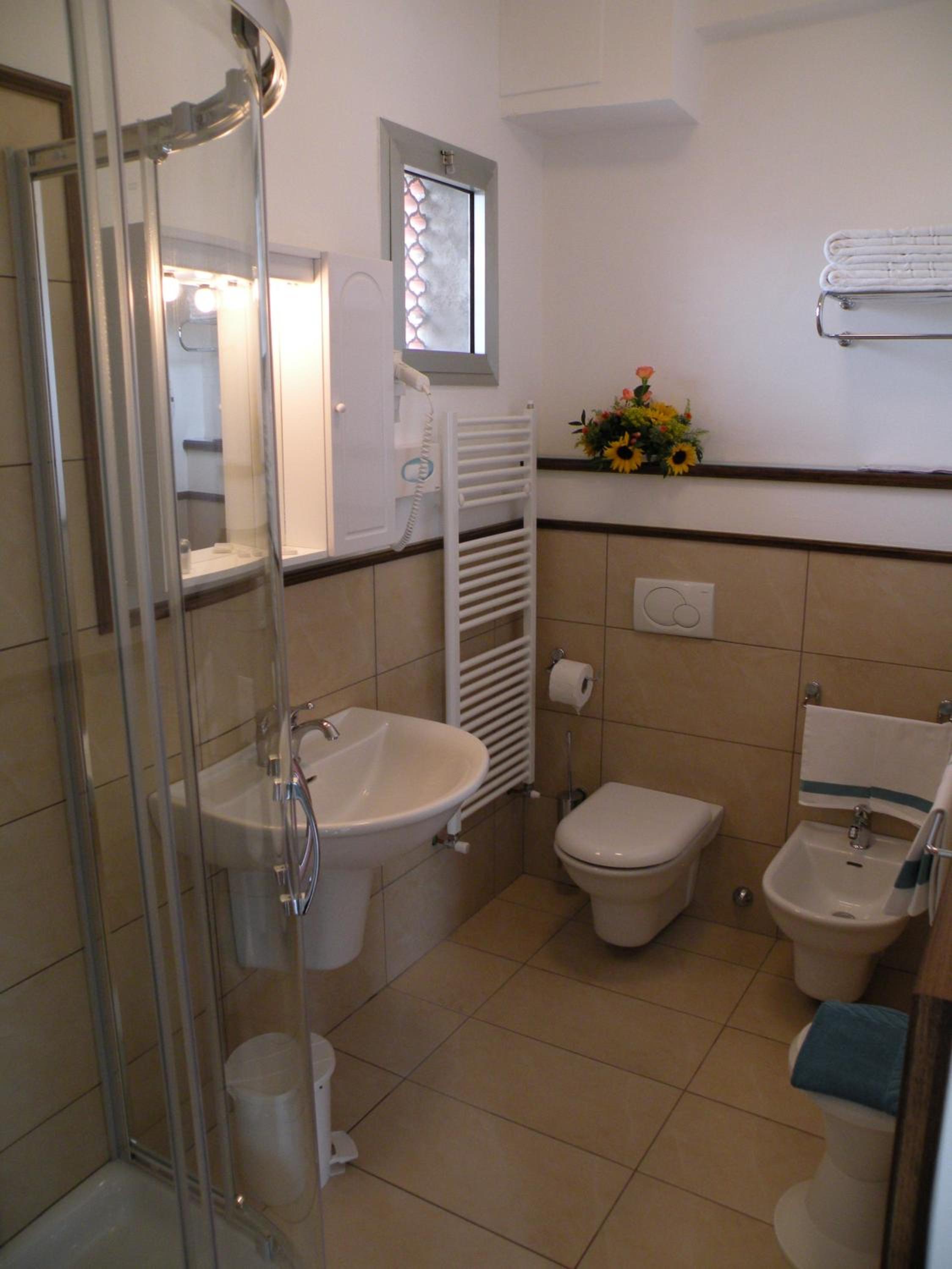 Standard Triple Room photo 2