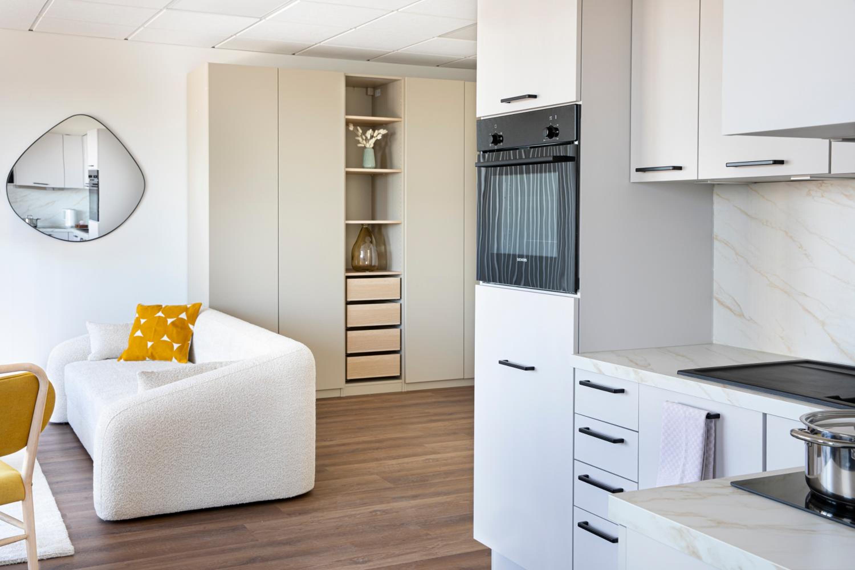 One-Bedroom Apartment with Terrace