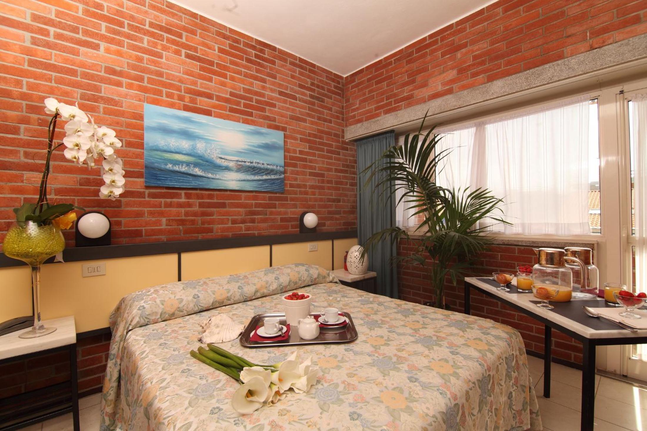 Triple Room - Photo 8