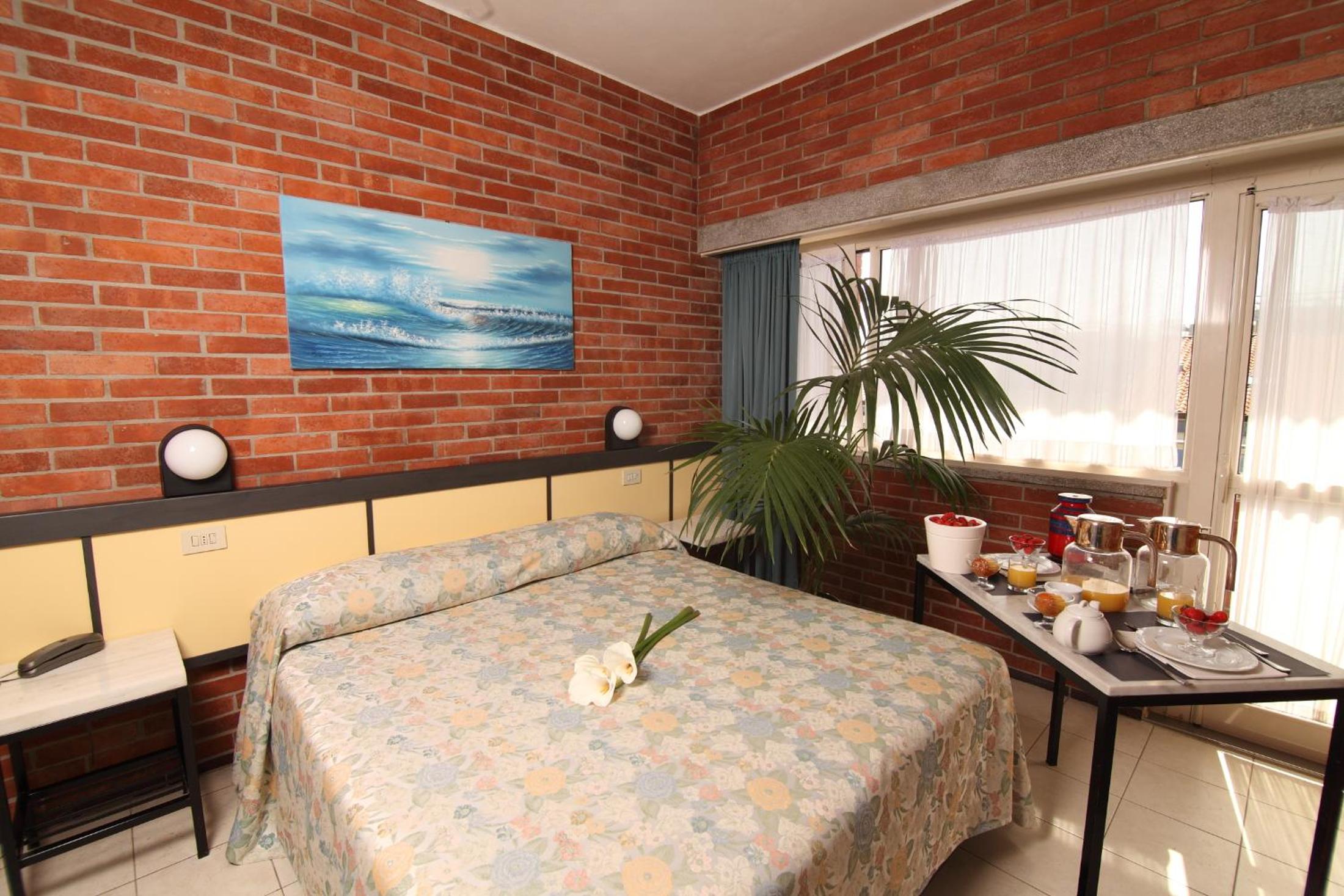Triple Room - Photo 2