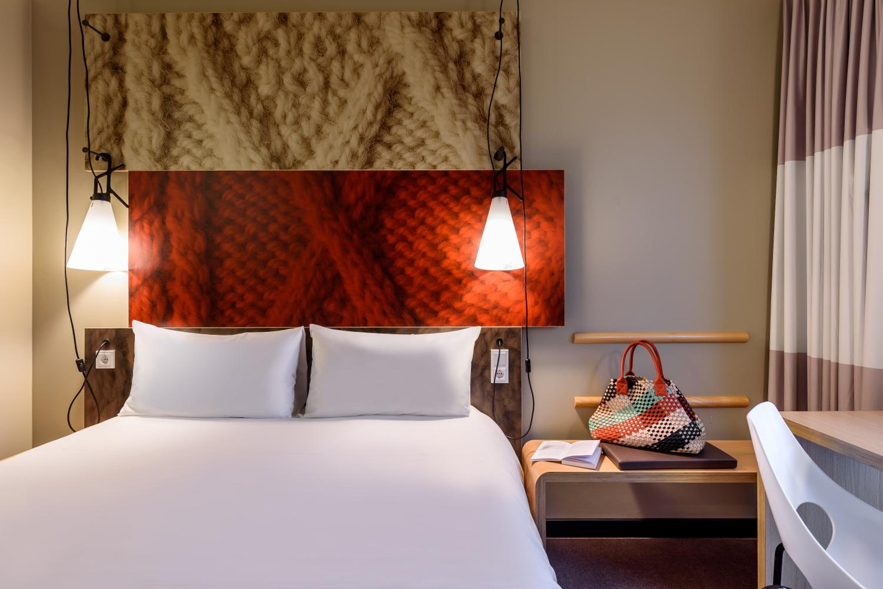 Double Room thumbnail 6