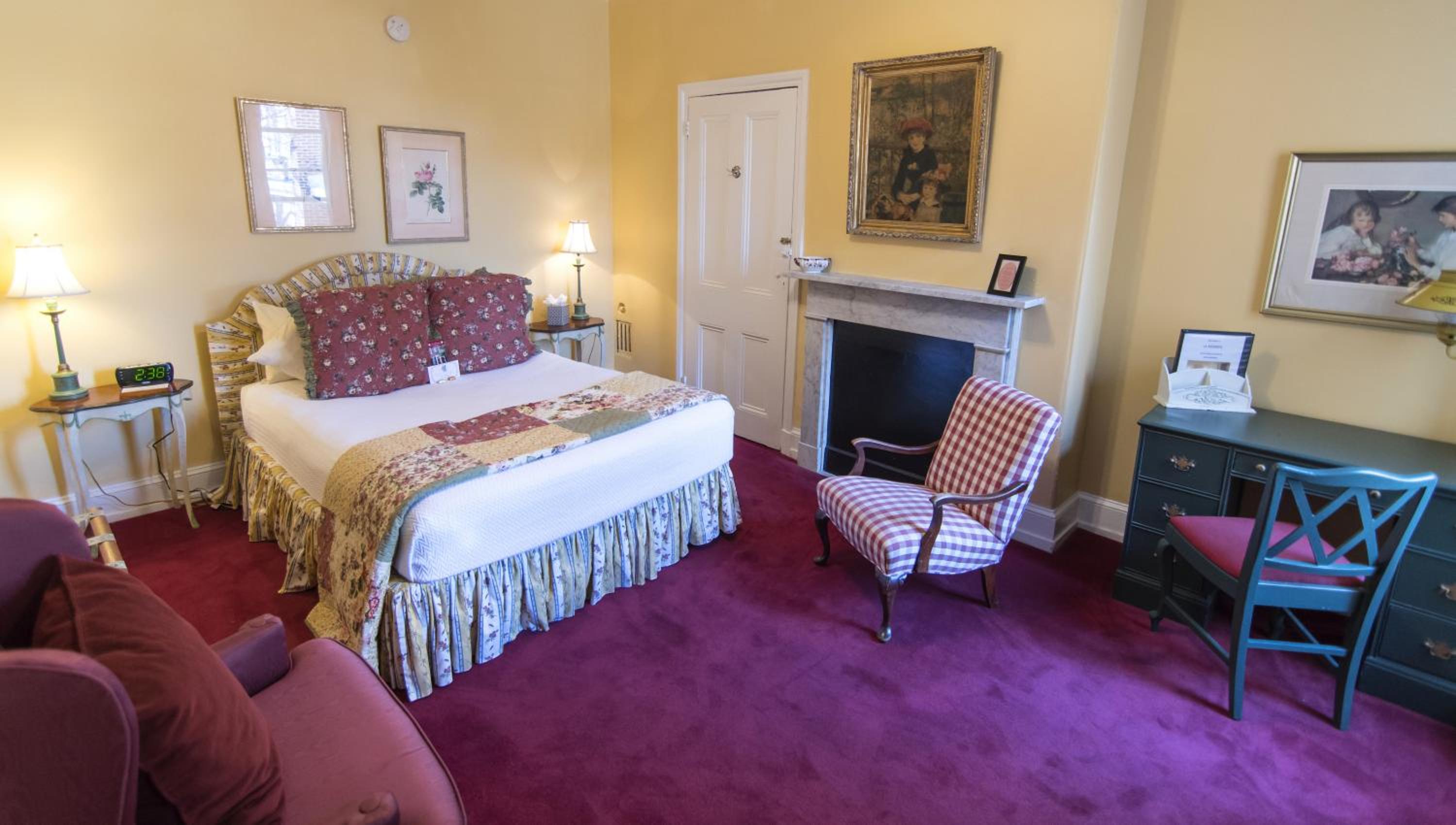 Queen Room with Shared Bathroom #1