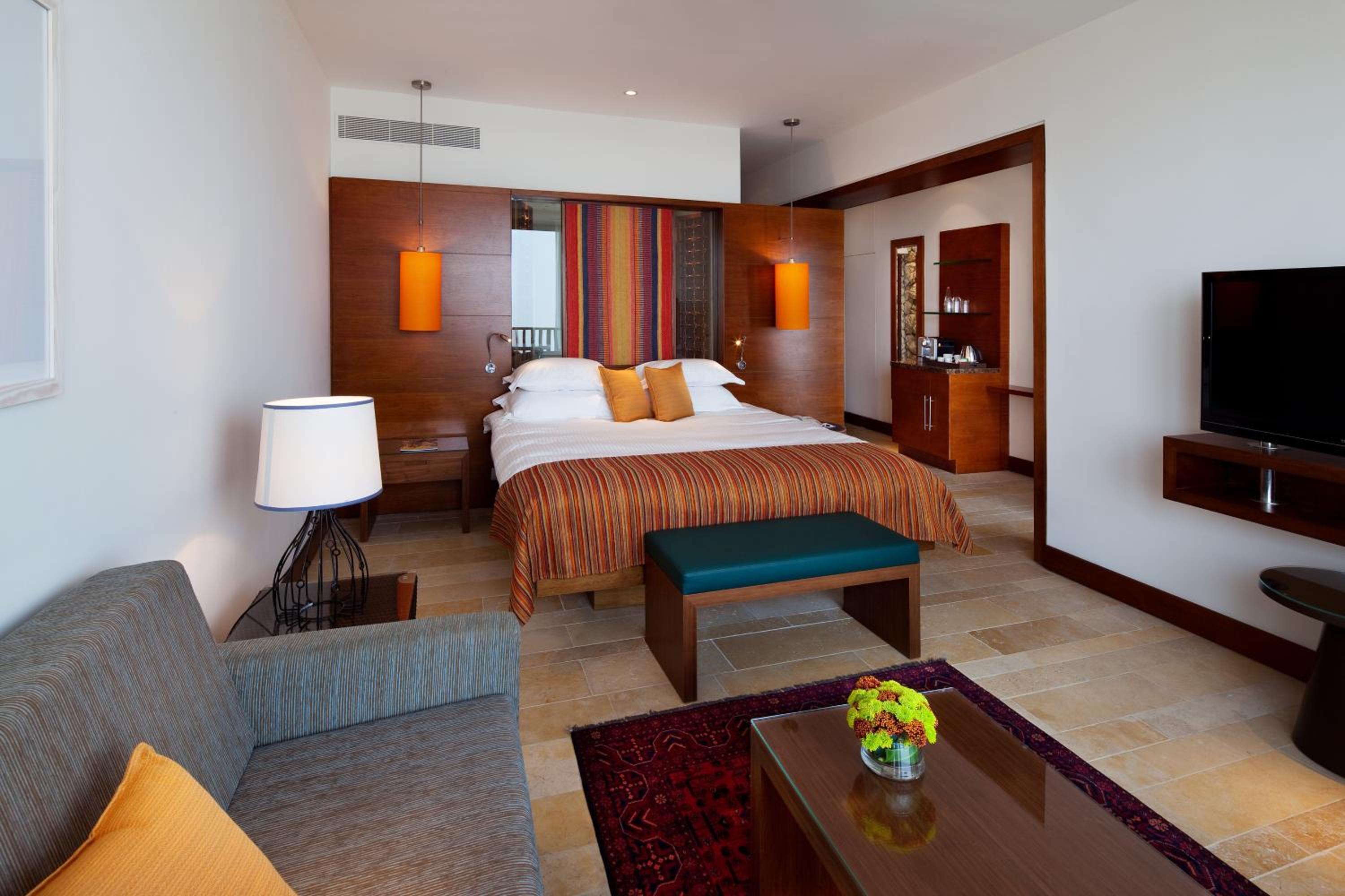 Double Room with Garden View - Photo 1