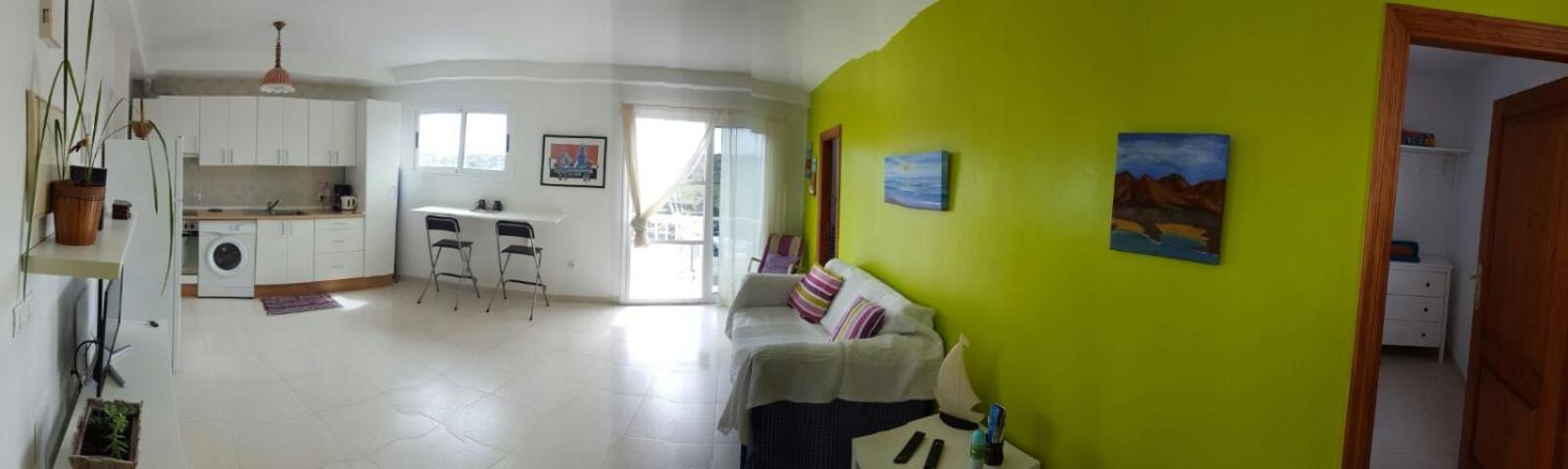 Apartamento con Balcón