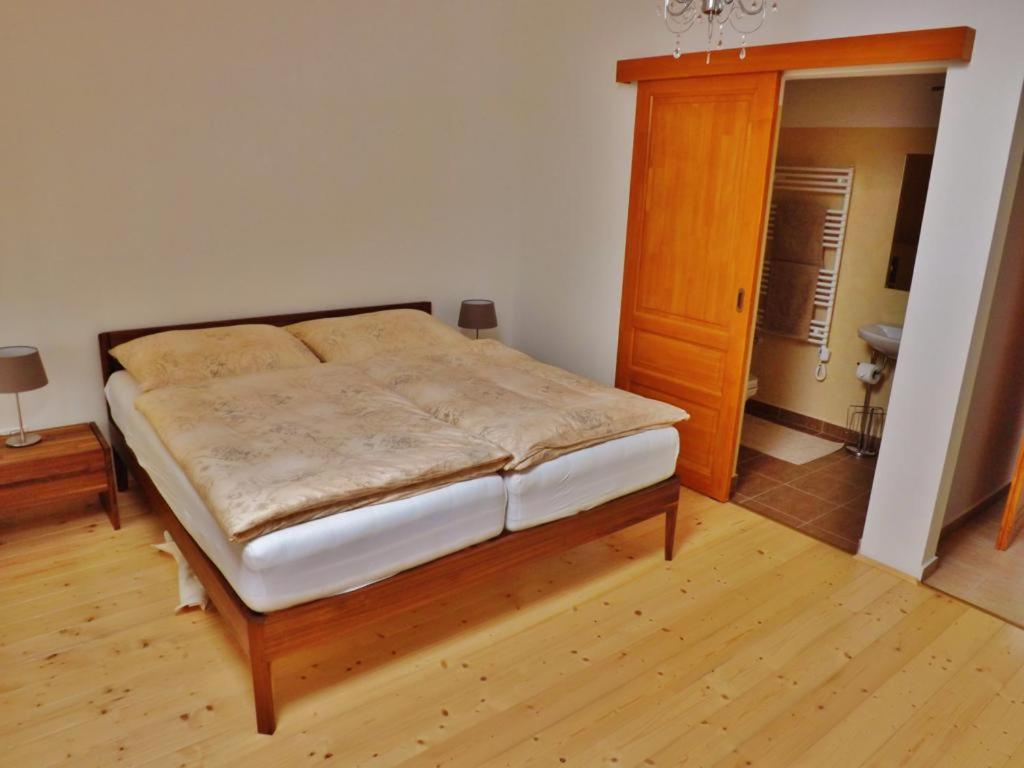 Deluxe Double Room with Shower photo 1