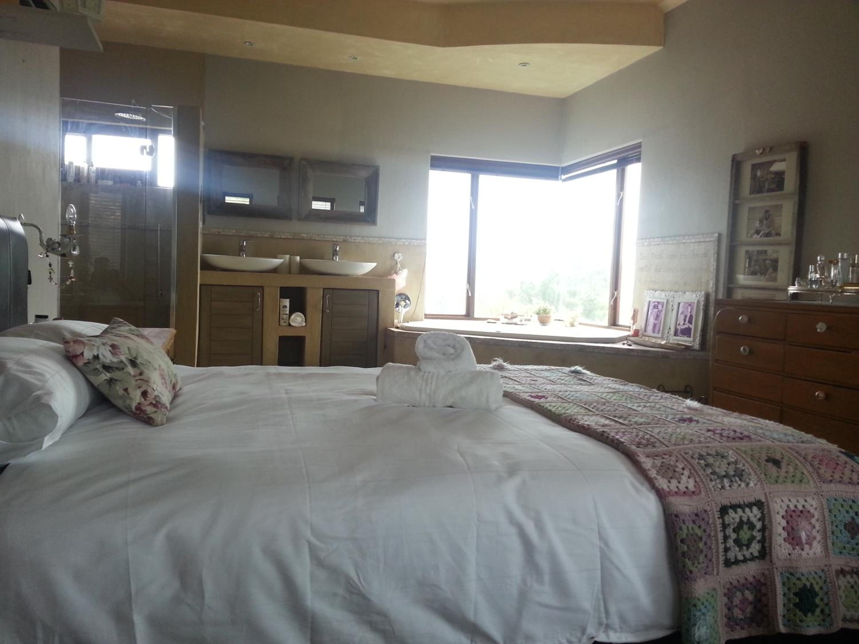 Double Room with Private Bathroom - Photo 1