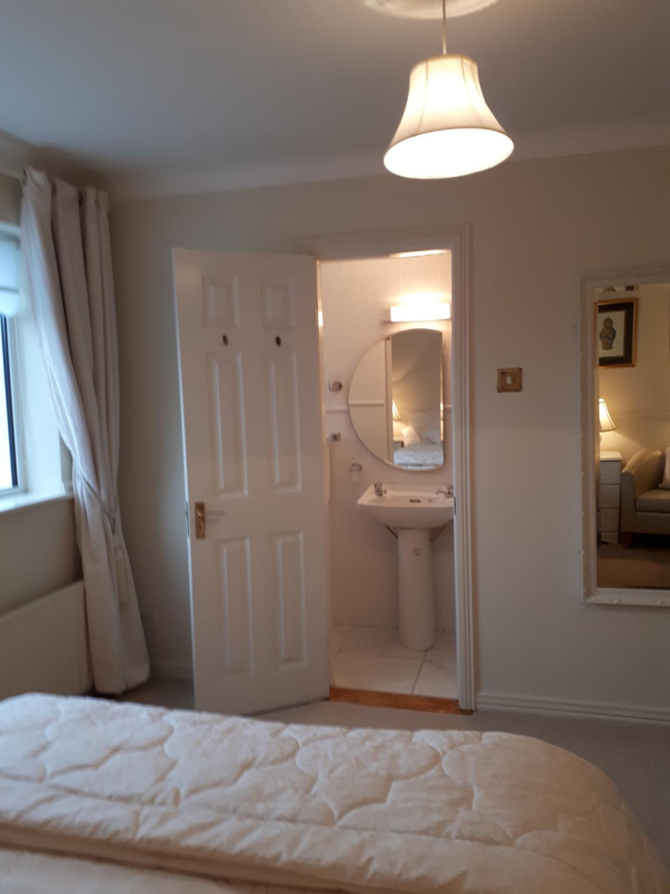 Deluxe Double Room on Ground Floor with Garden View - Photo 2