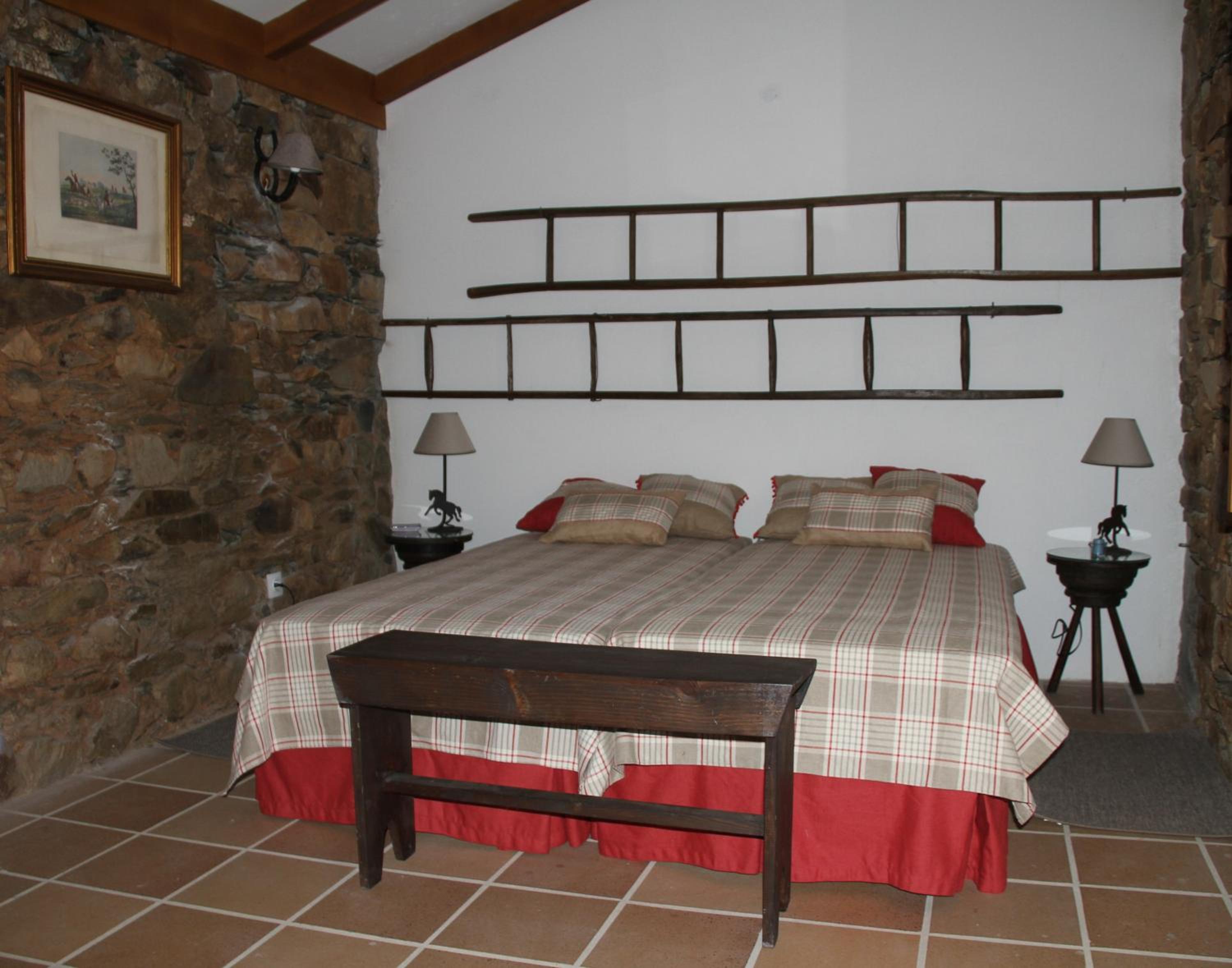 Large Double or Twin Room photo 2