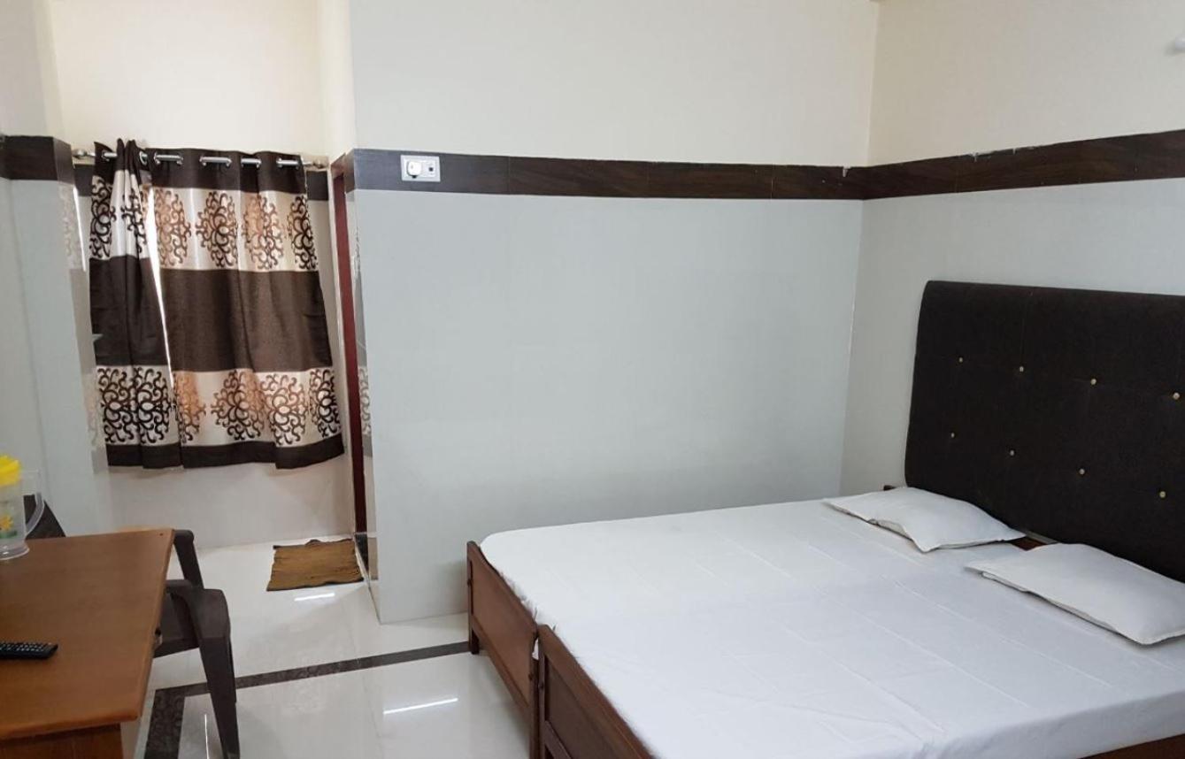 Double Room - Photo 2