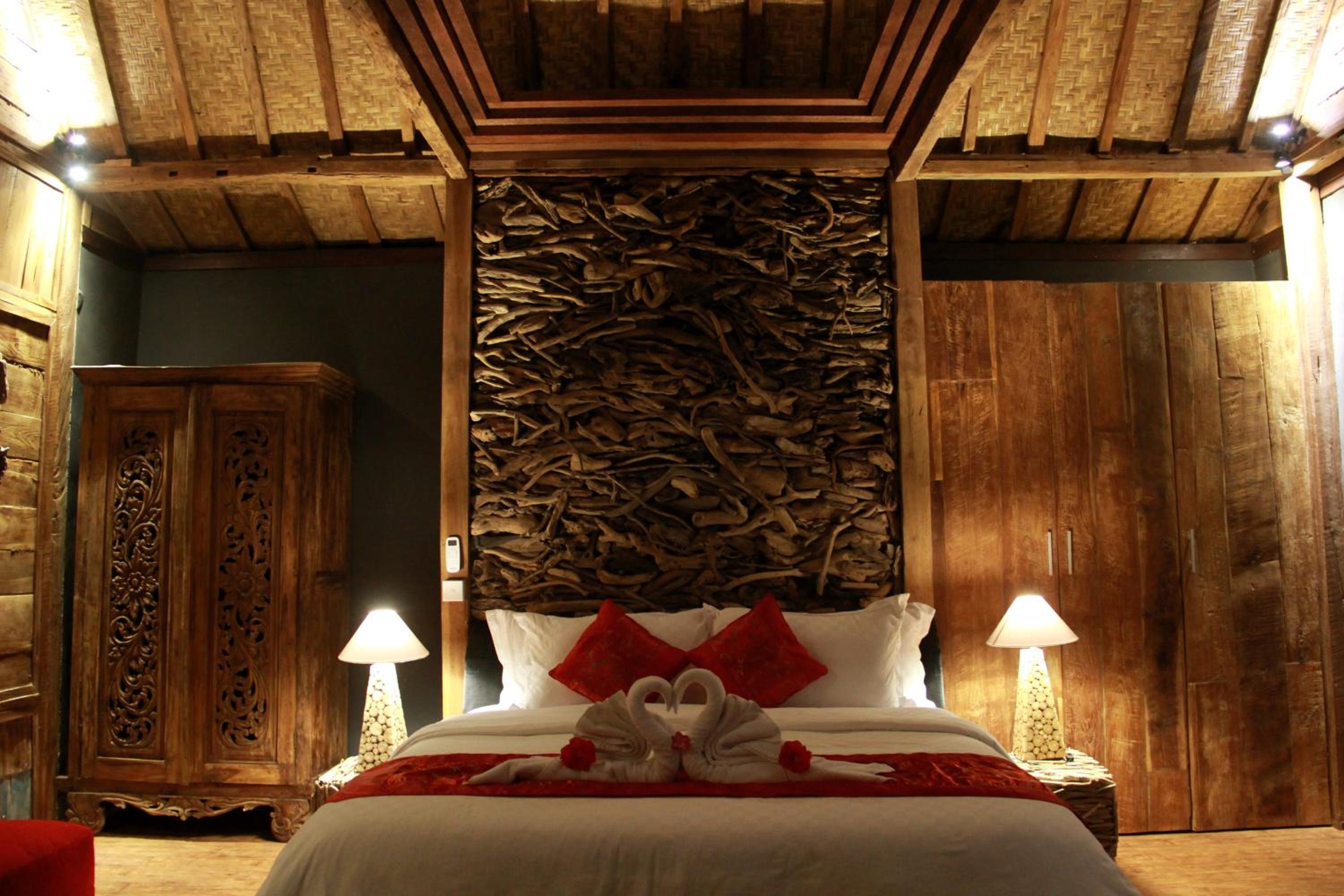 Villa photo 1