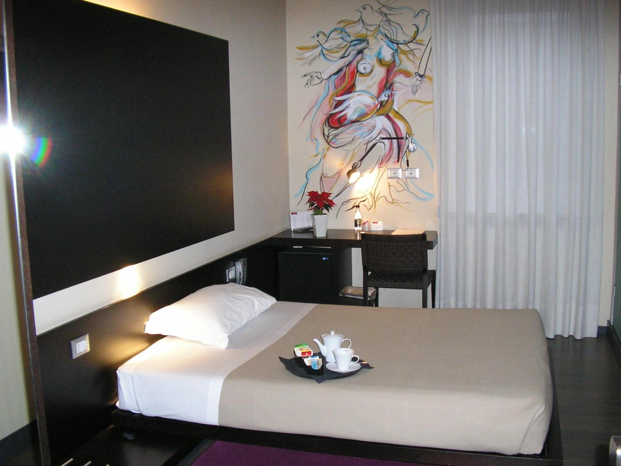 Double Room - Photo 5