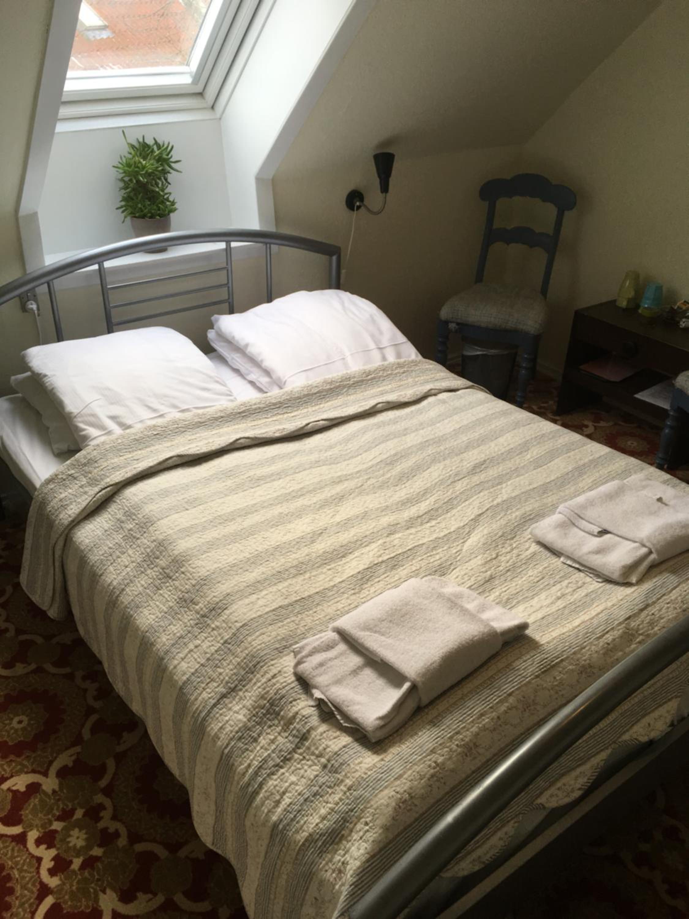 Twin Room with Shared Bathroom