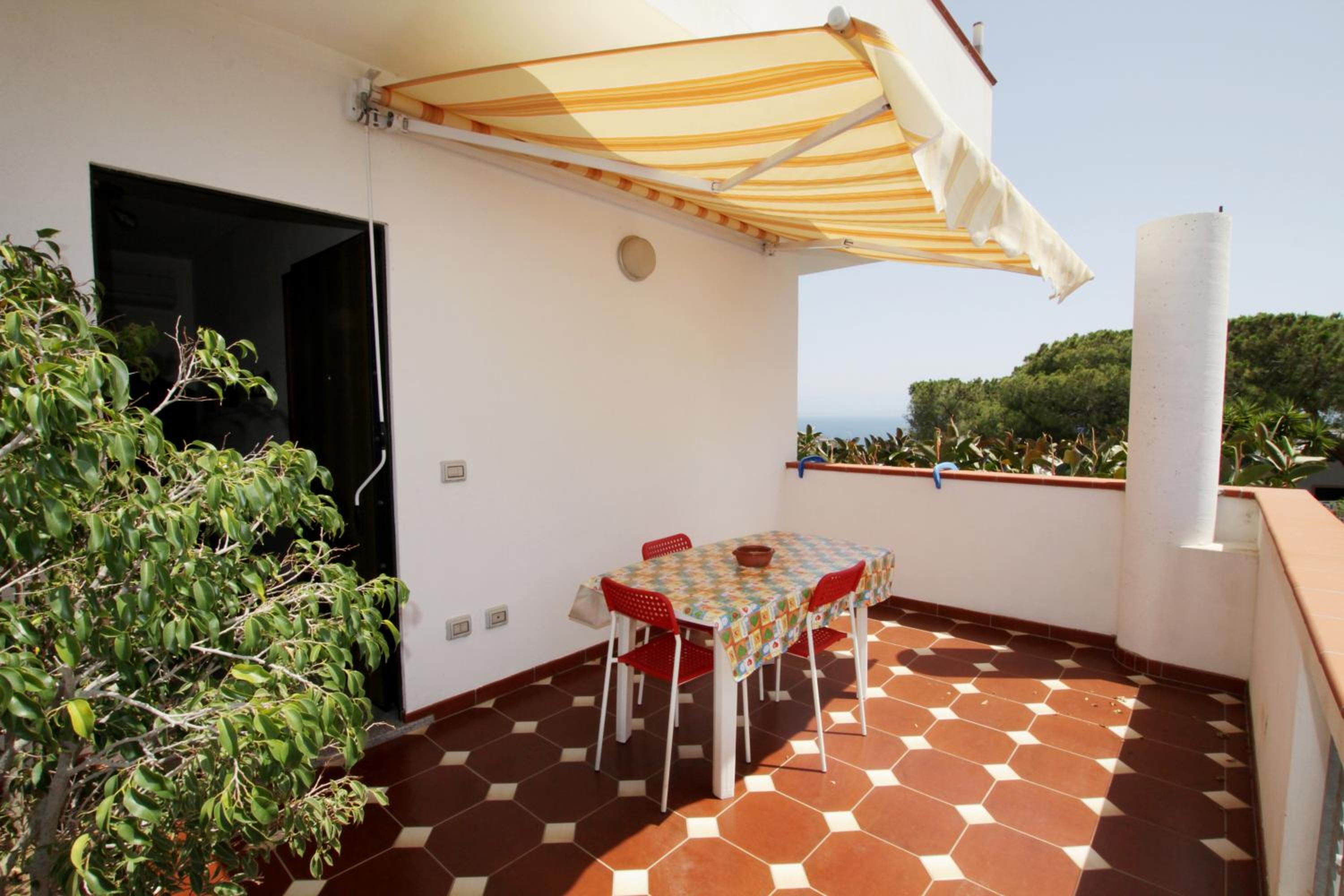 Apartment with Sea View - Photo 32