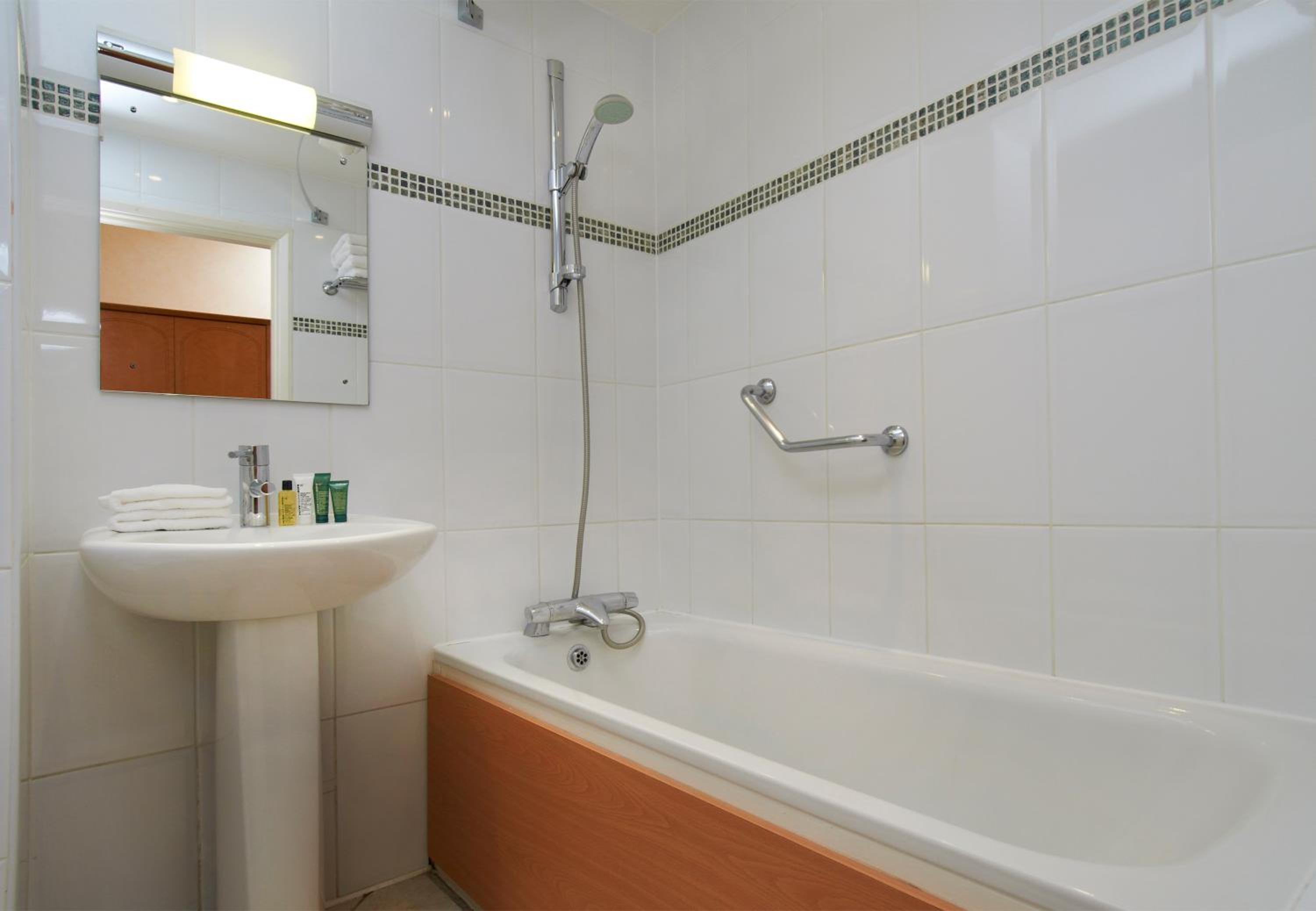 Double Room - Photo 5