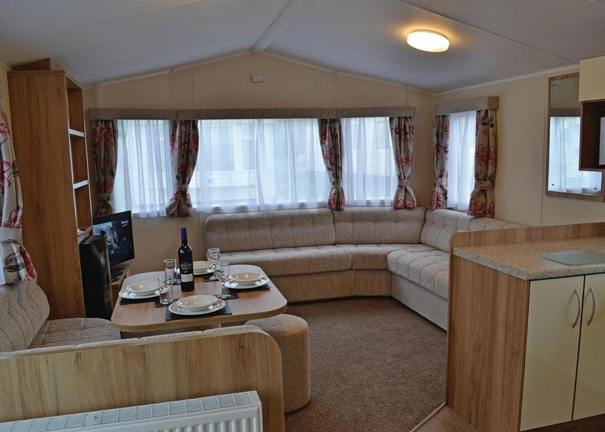 Mobile Home photo 1