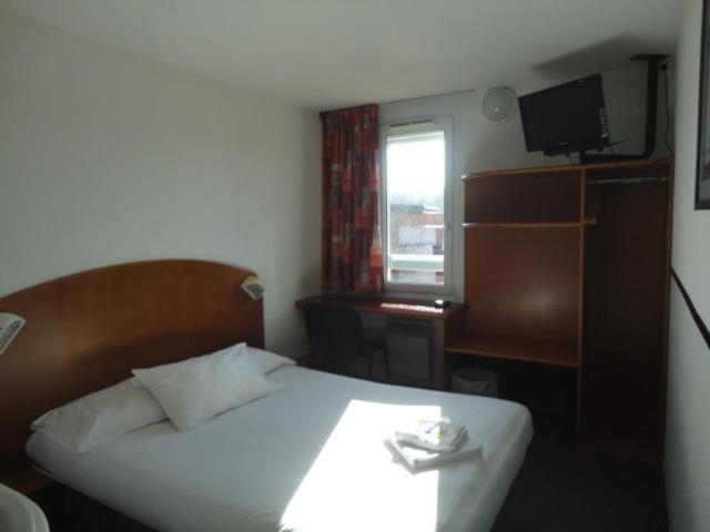 Double Room - Photo 2