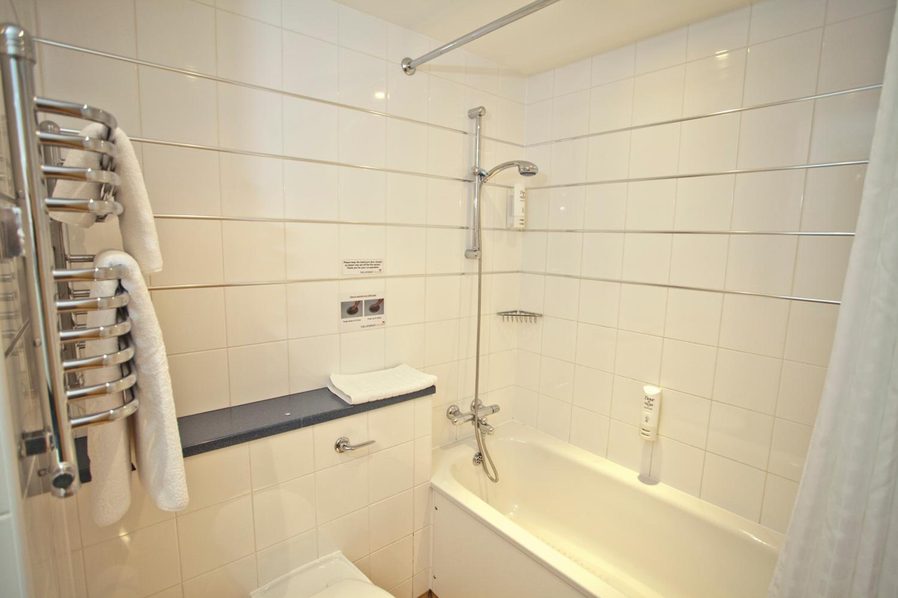 Double Room - Photo 4