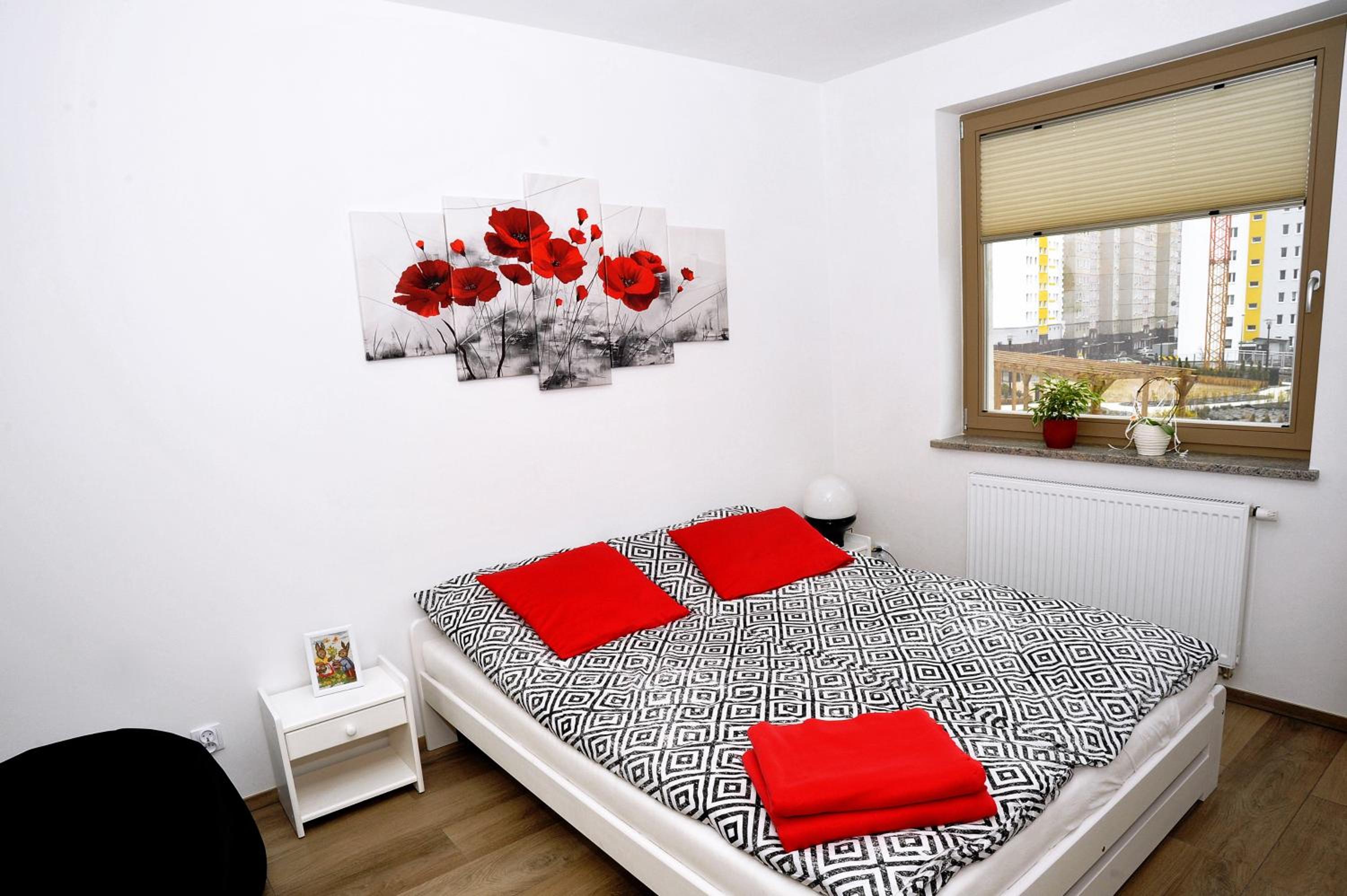 One-Bedroom Apartment - Photo 29