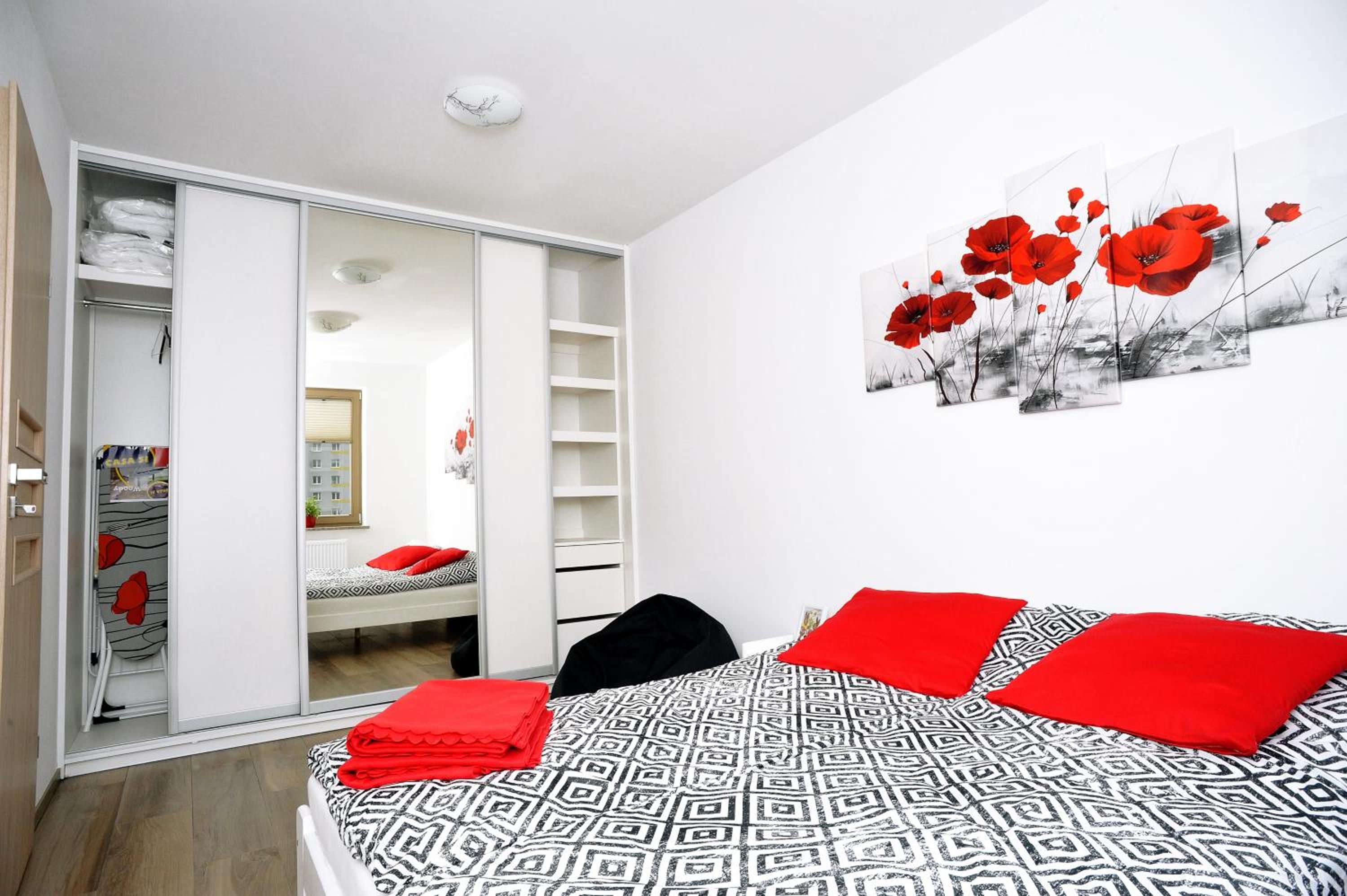 One-Bedroom Apartment - Photo 22