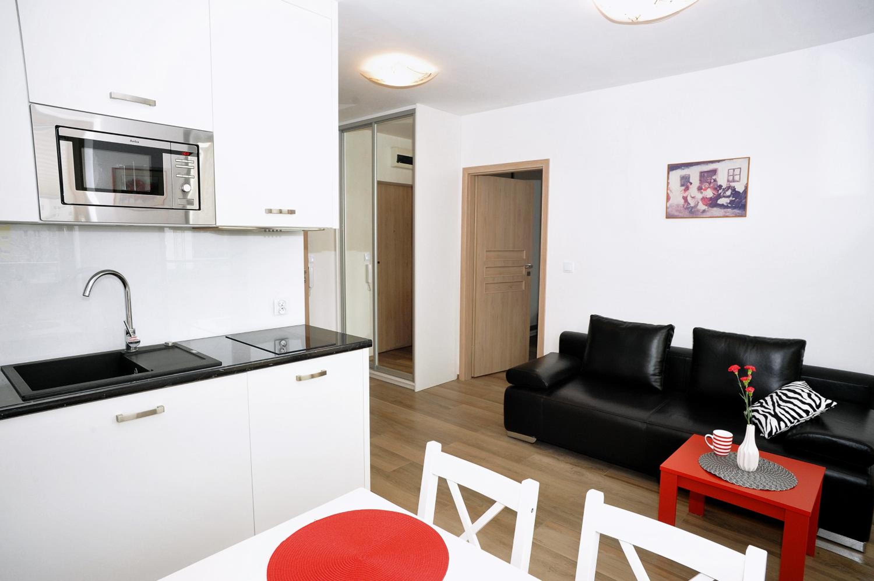 One-Bedroom Apartment - Photo 20