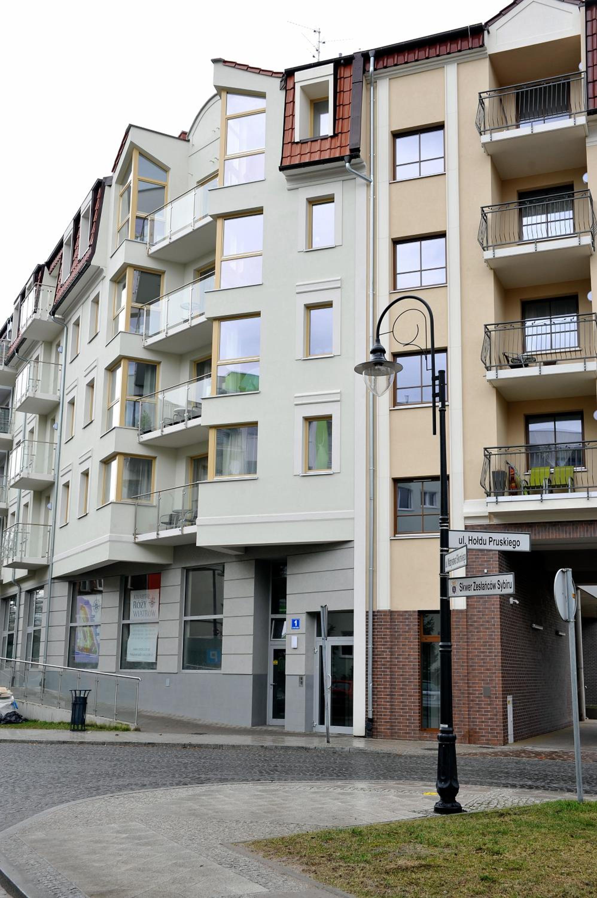 One-Bedroom Apartment - Photo 37