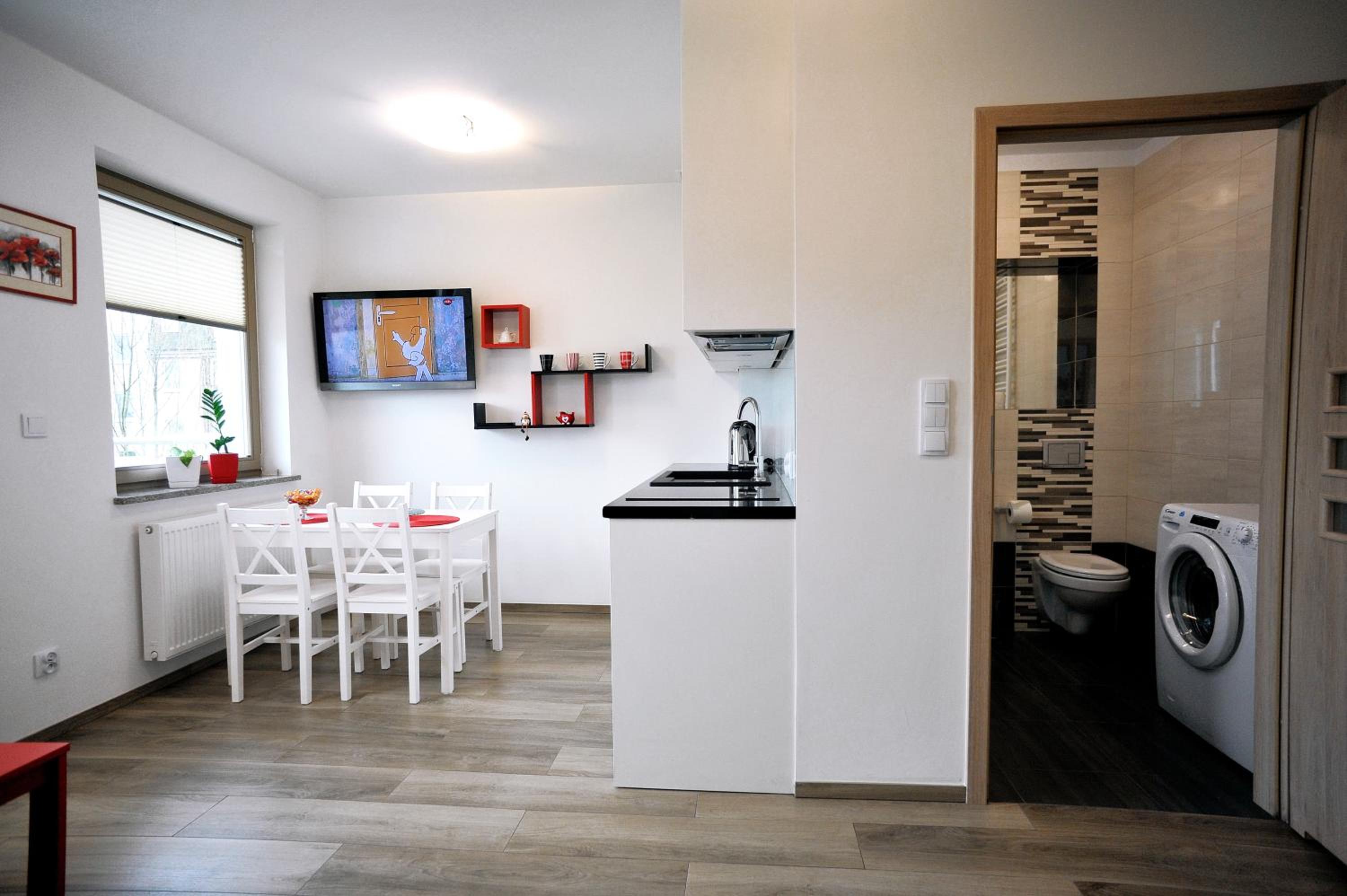 One-Bedroom Apartment - Photo 10