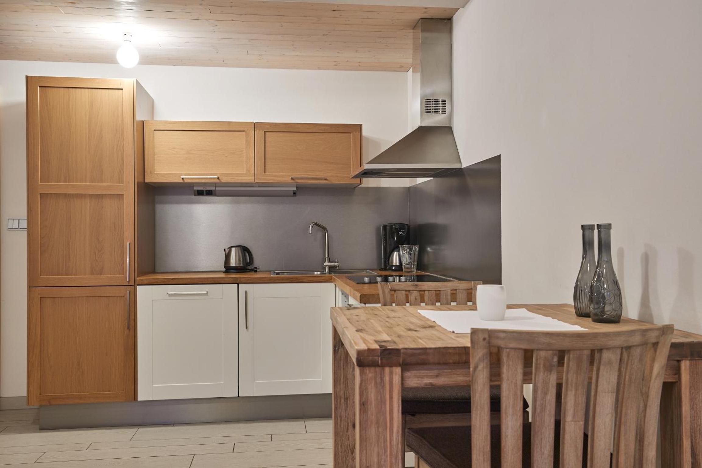 Studio (4 Adults) photo 2