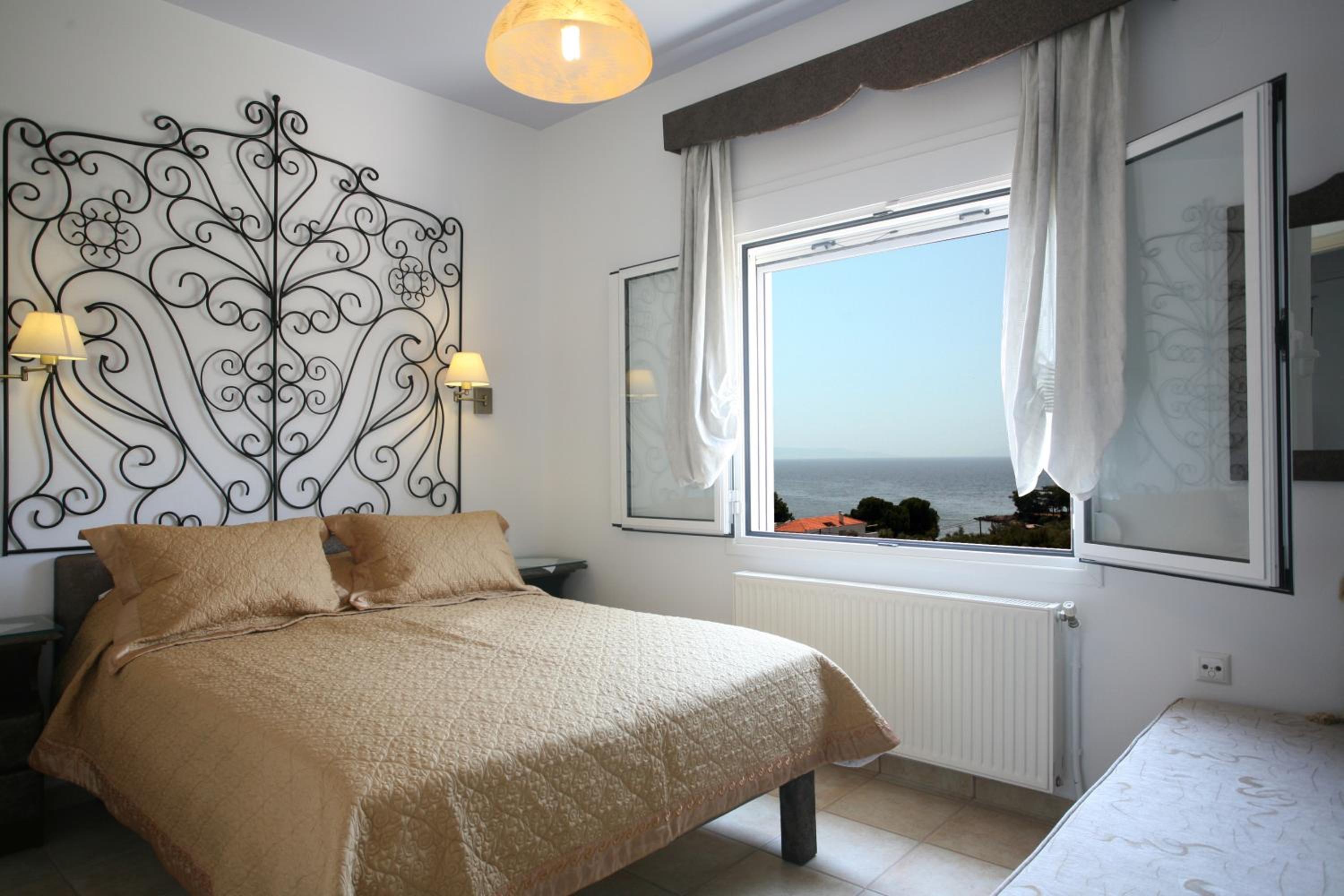 Apartment with Balcony photo 1