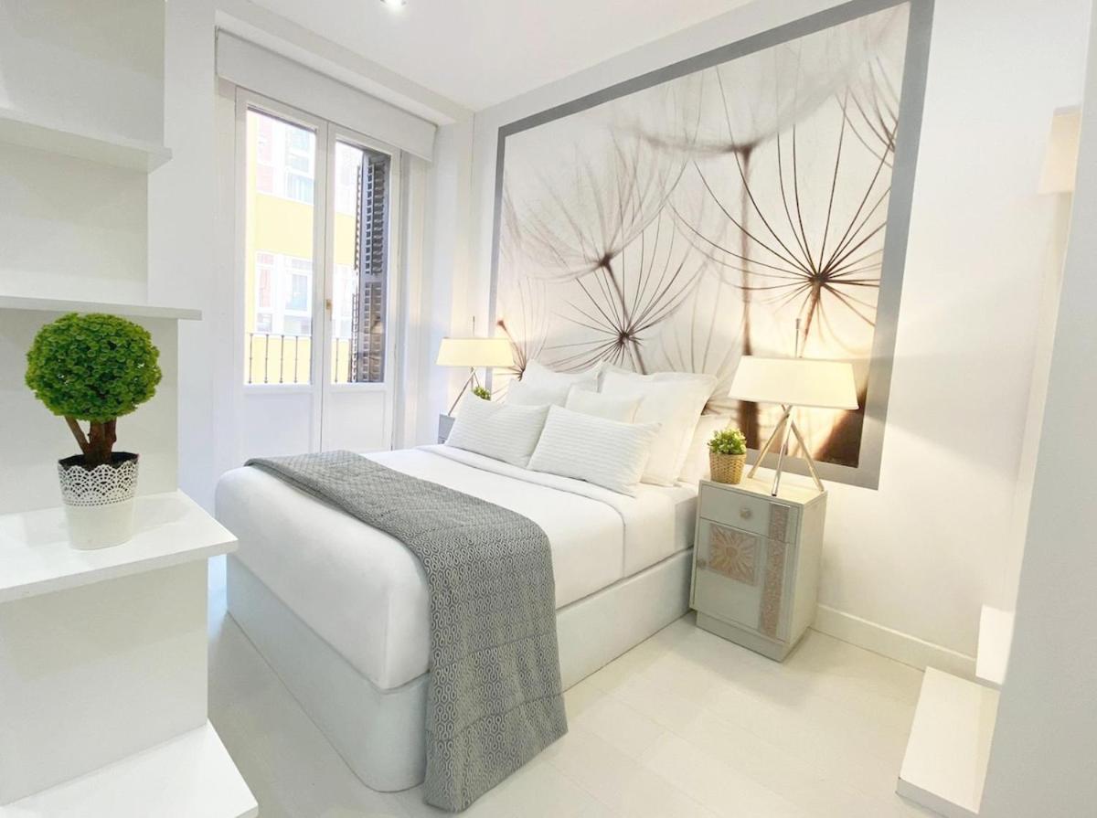 Studio Apartment photo 2