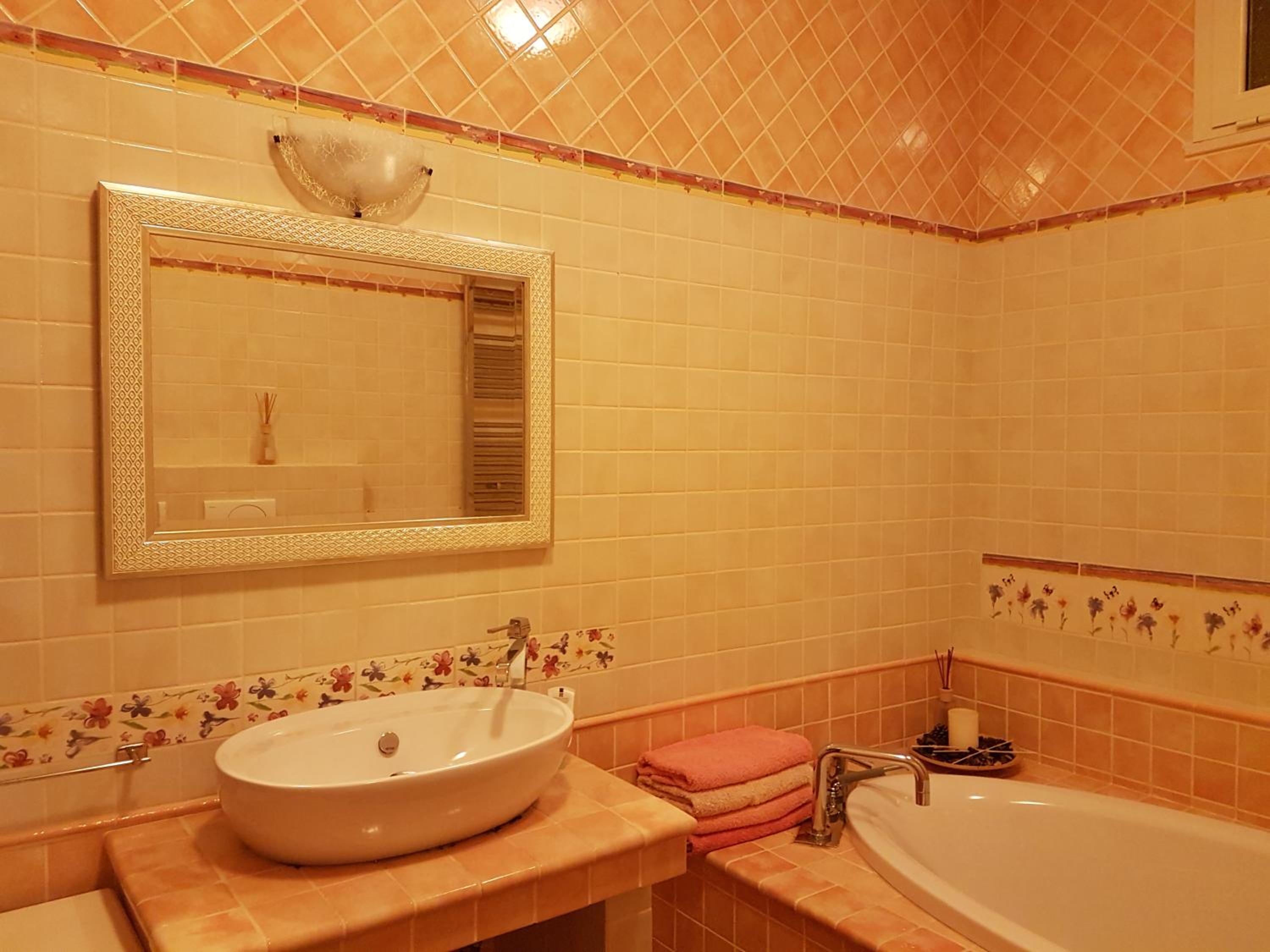 Two-Bedroom Villa - Photo 2