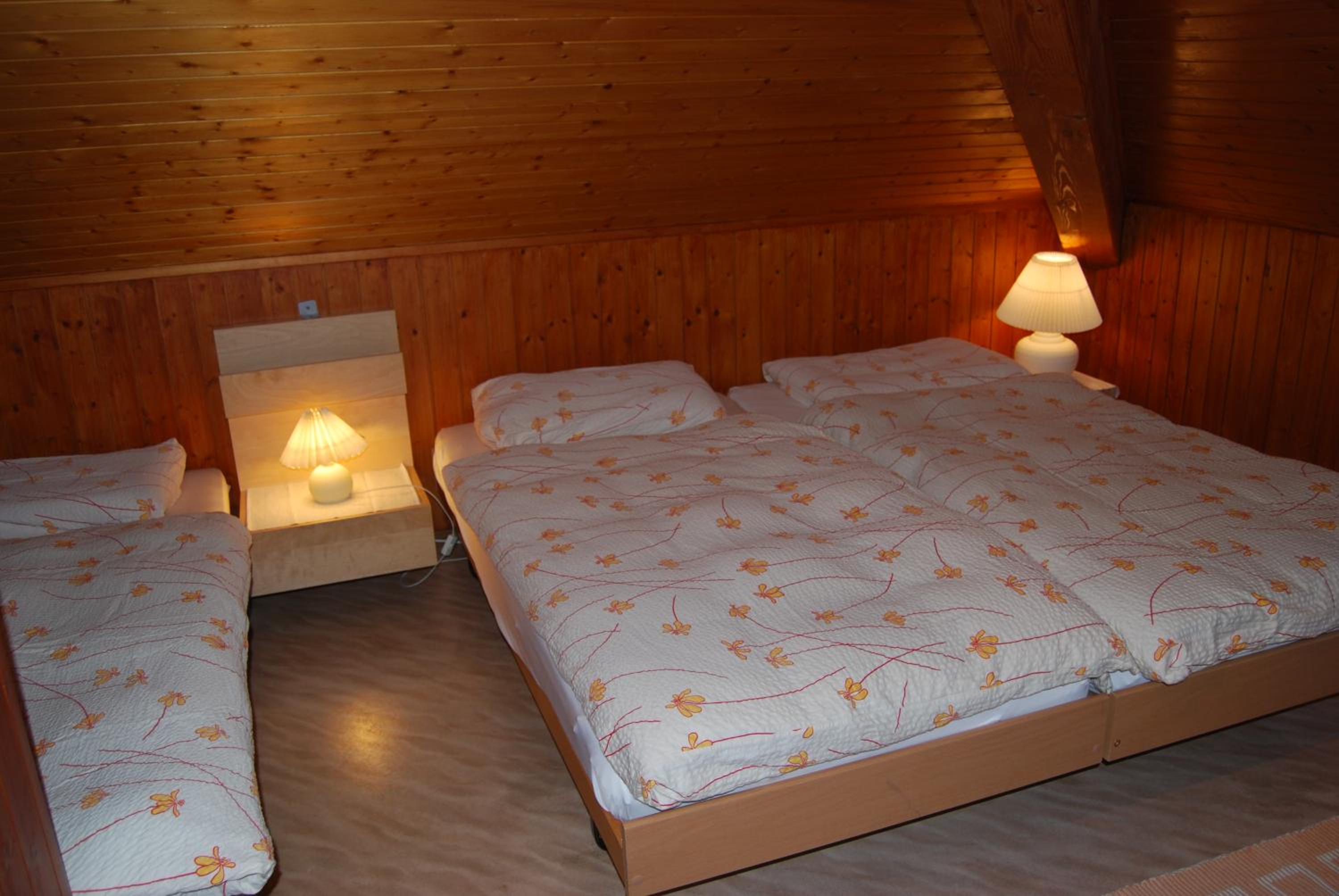 Triple Room with Shared Bathroom photo 1