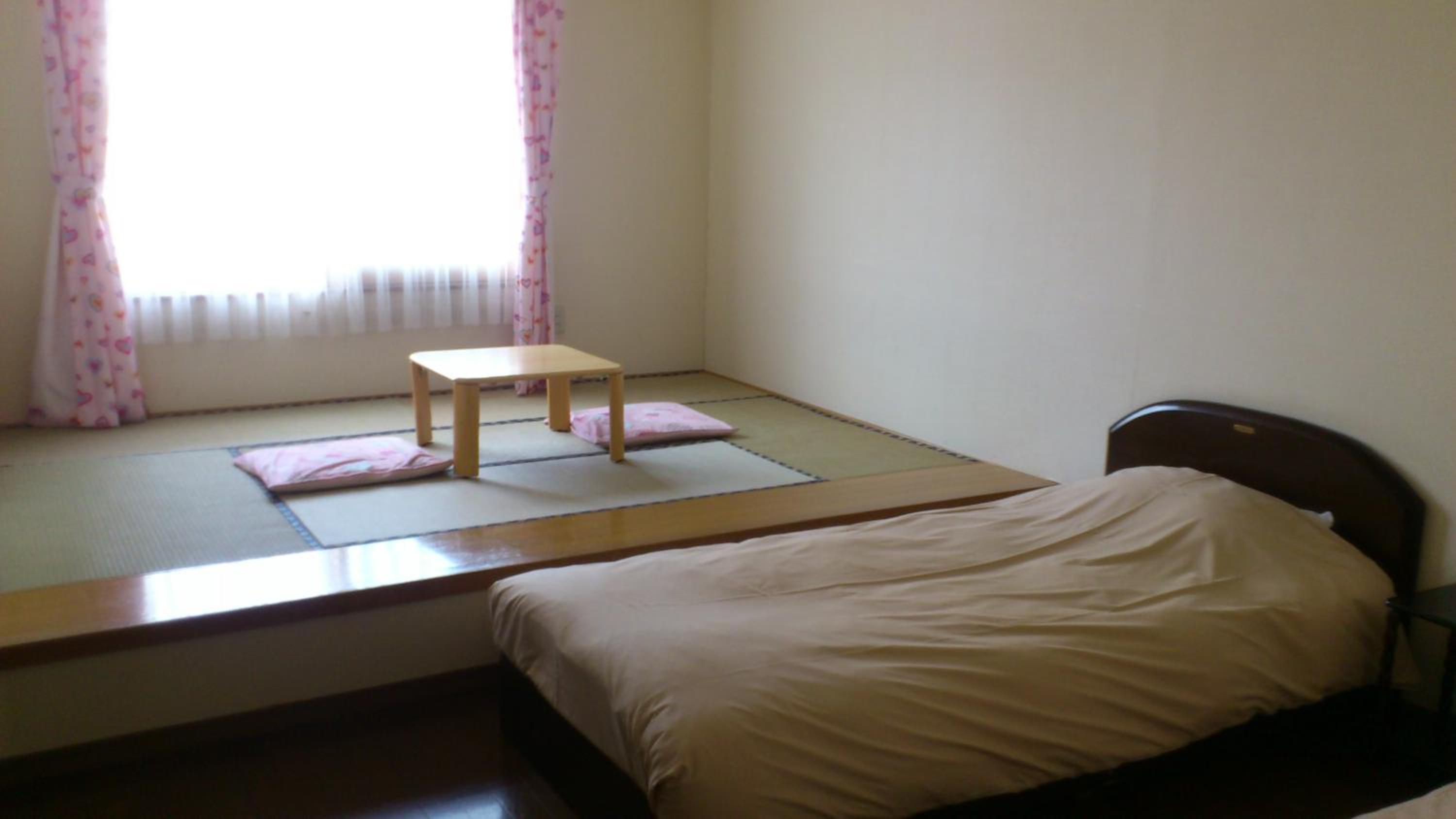 Standard Room with Tatami Area - Photo 1