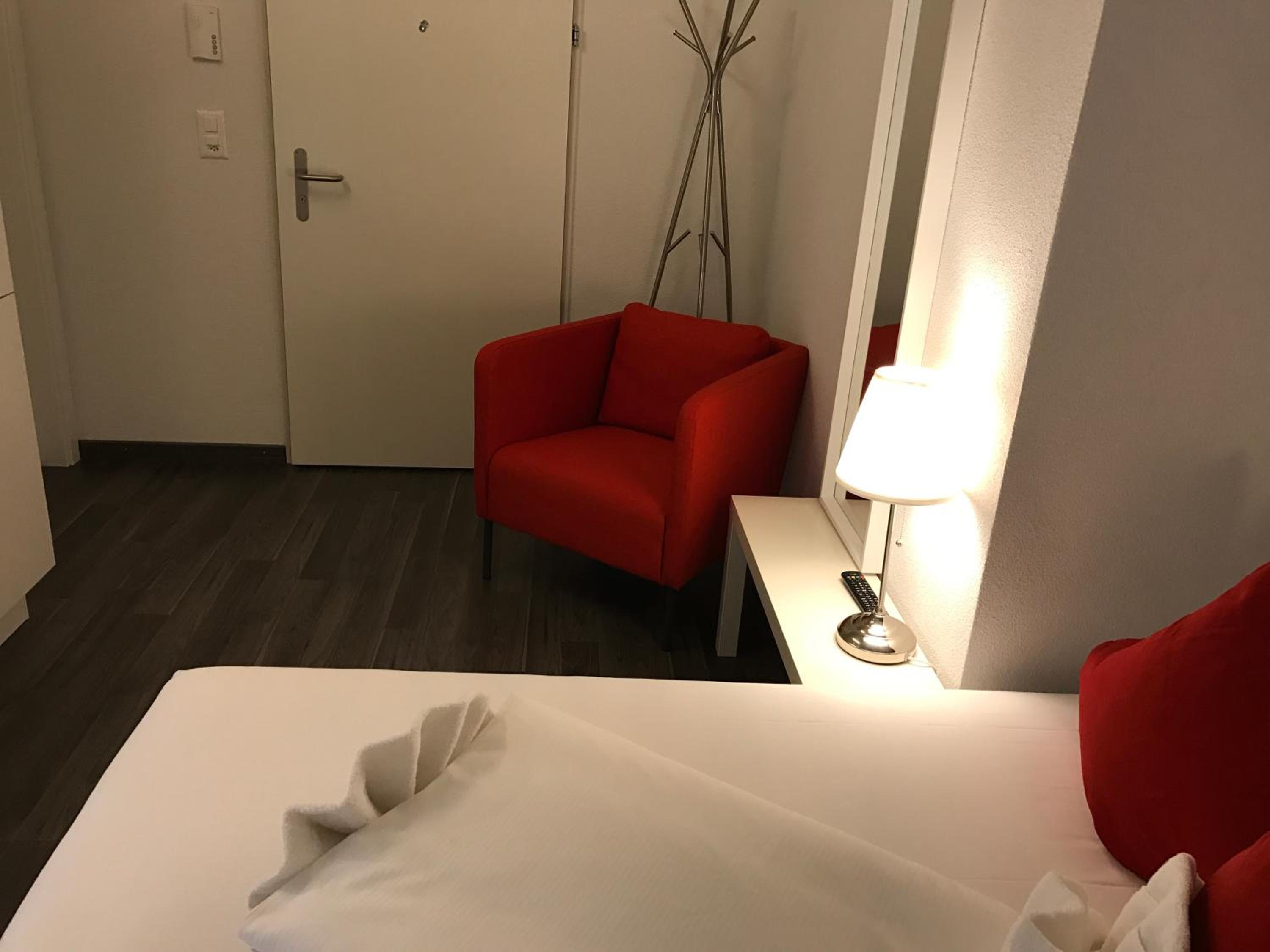 Comfort Apartment with Balcony photo 2