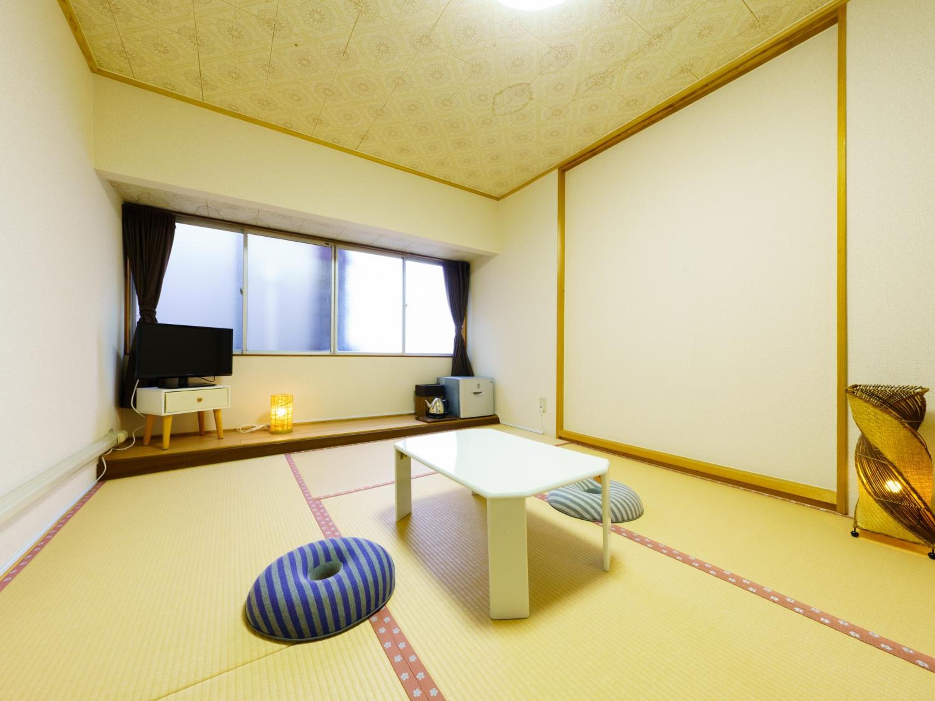 Japanese-Style Room (9.72㎡) Non-Smoking [Shichifukuza, Uchikoza]