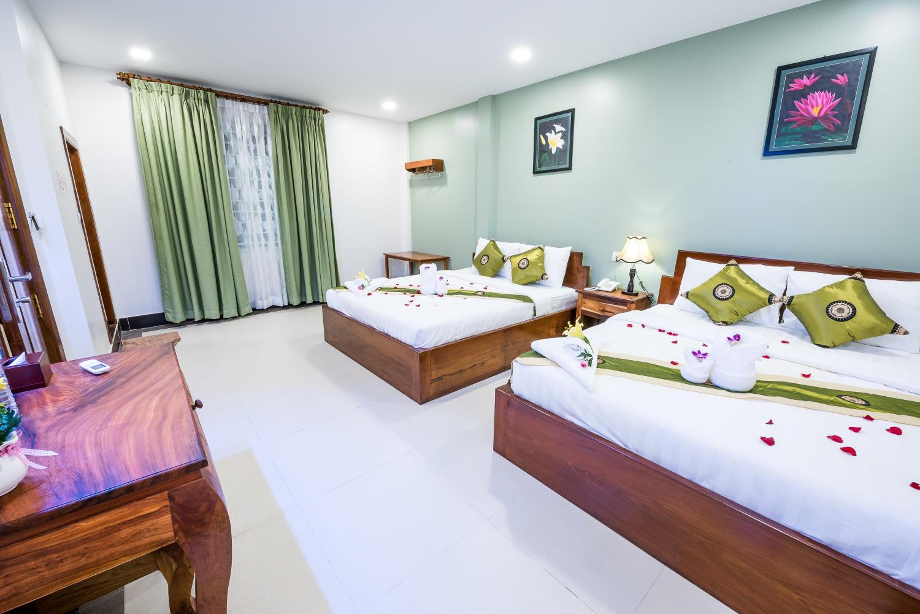 Deluxe Twin Room - Photo 6
