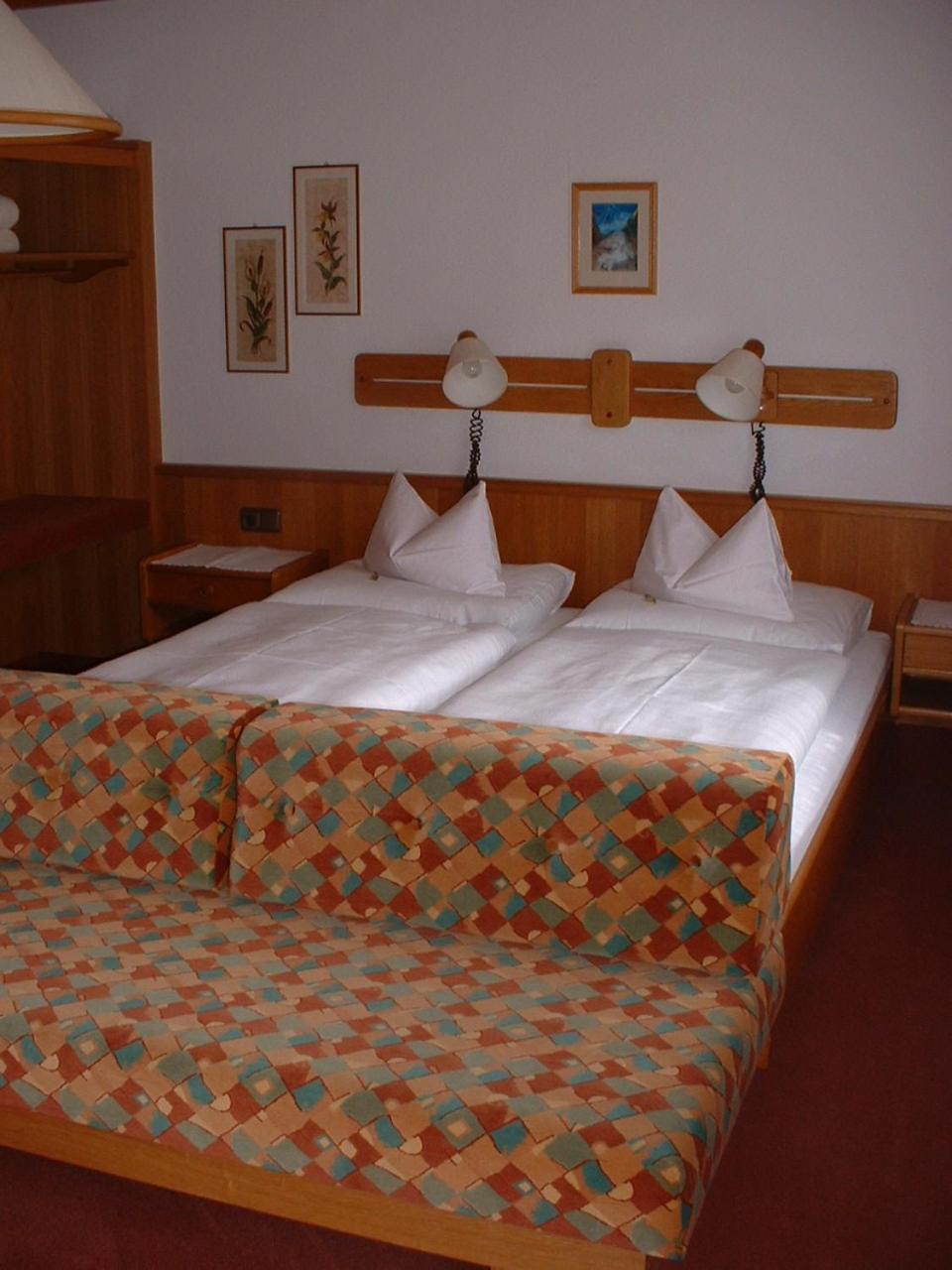 Two-Bedroom Apartment with Balcony photo 3