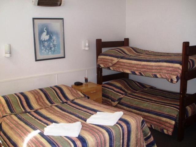 Family Room (Suitable For 2 Adults &  2 Children - Maximum Occupancy 4 Guests) photo 1