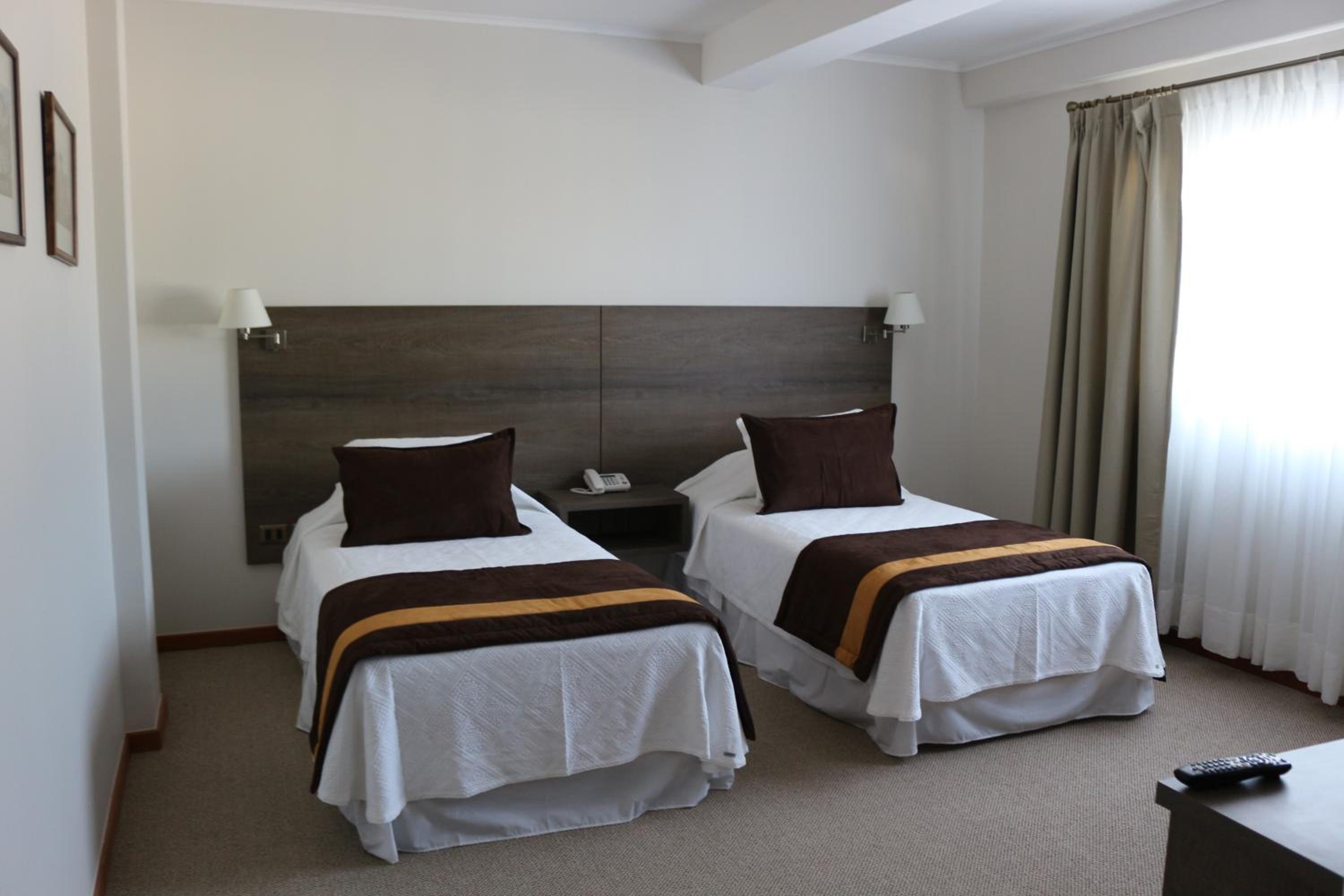 Double or Twin Room photo 2