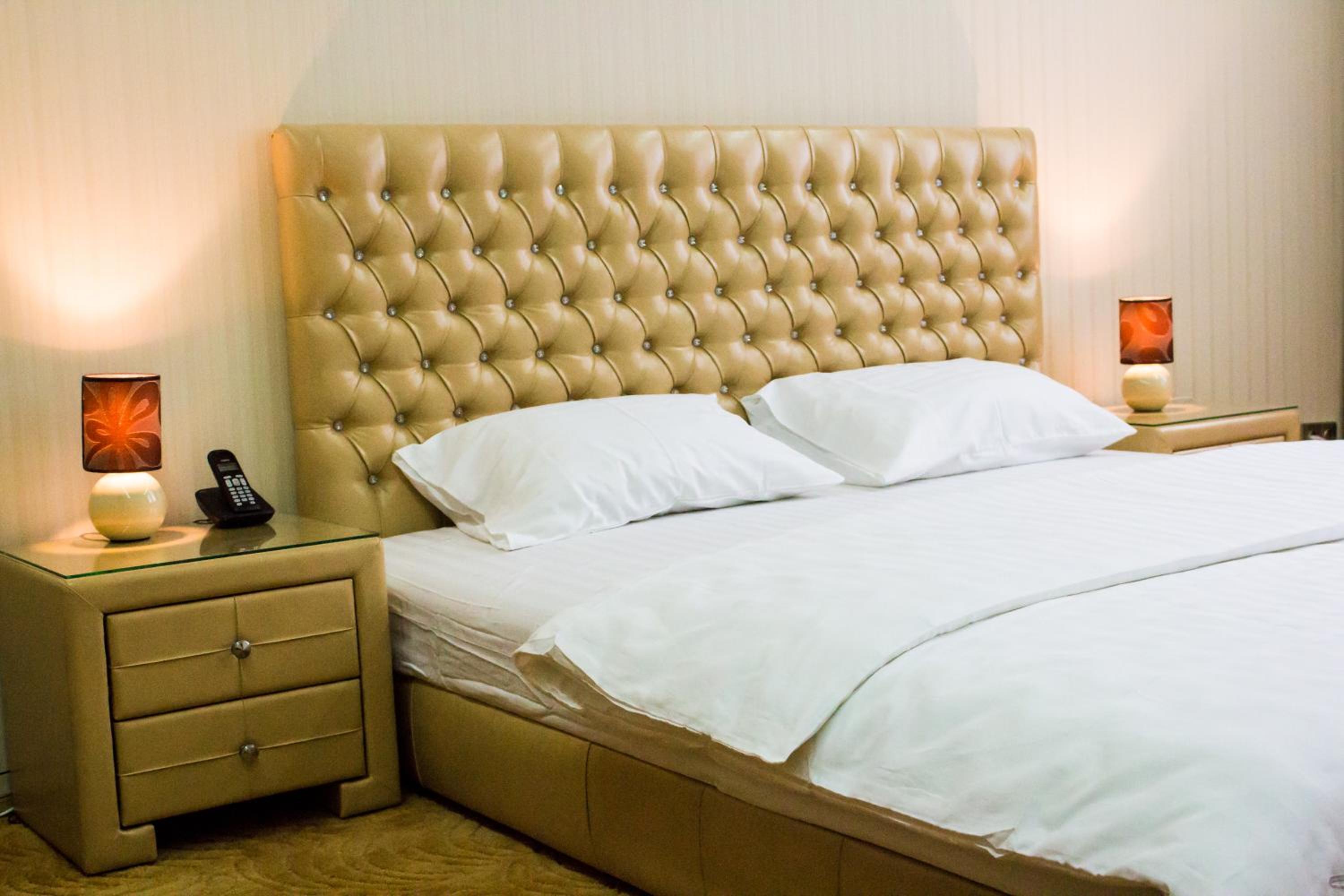 Deluxe King Room photo 1