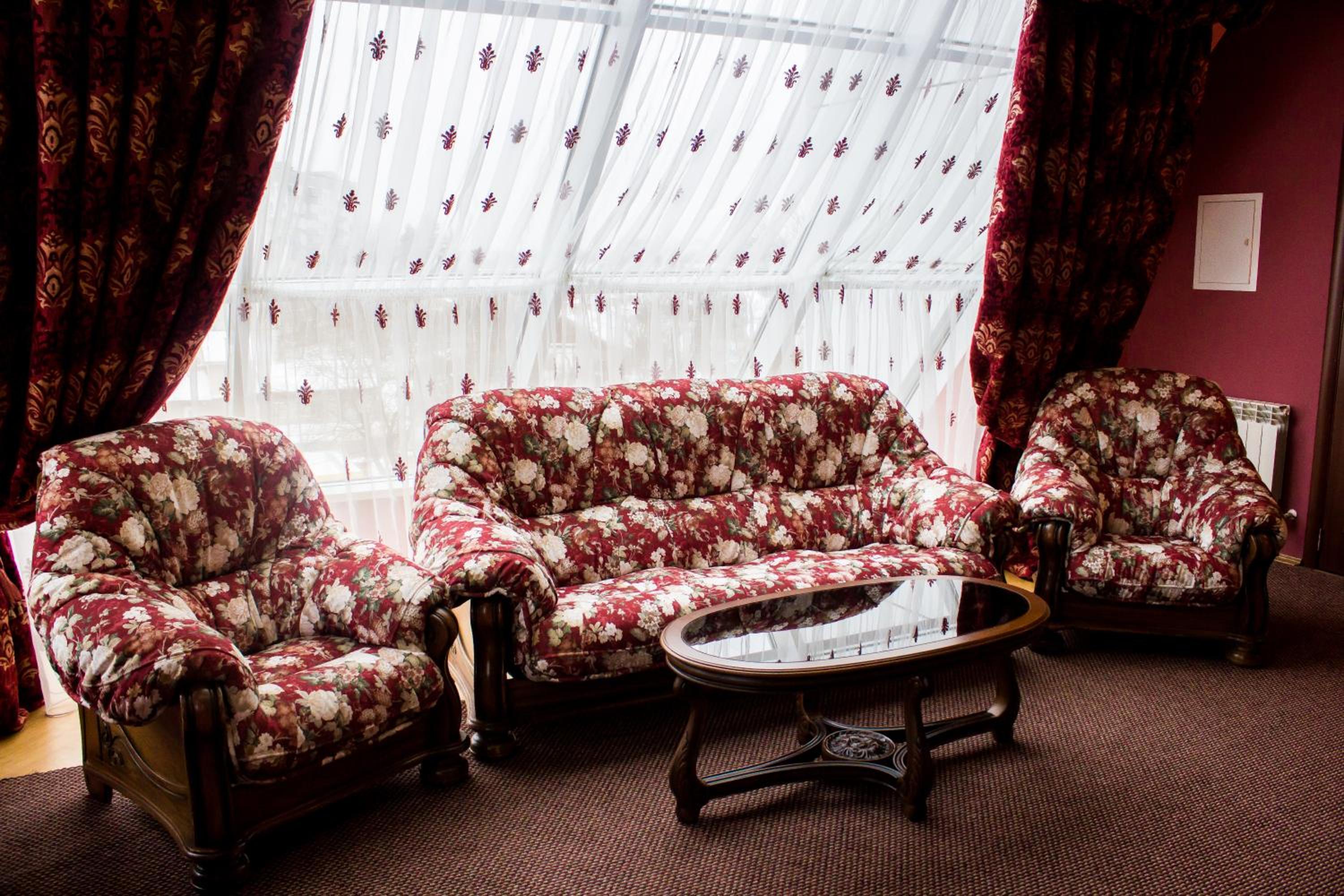 Three-Room Suite photo 1