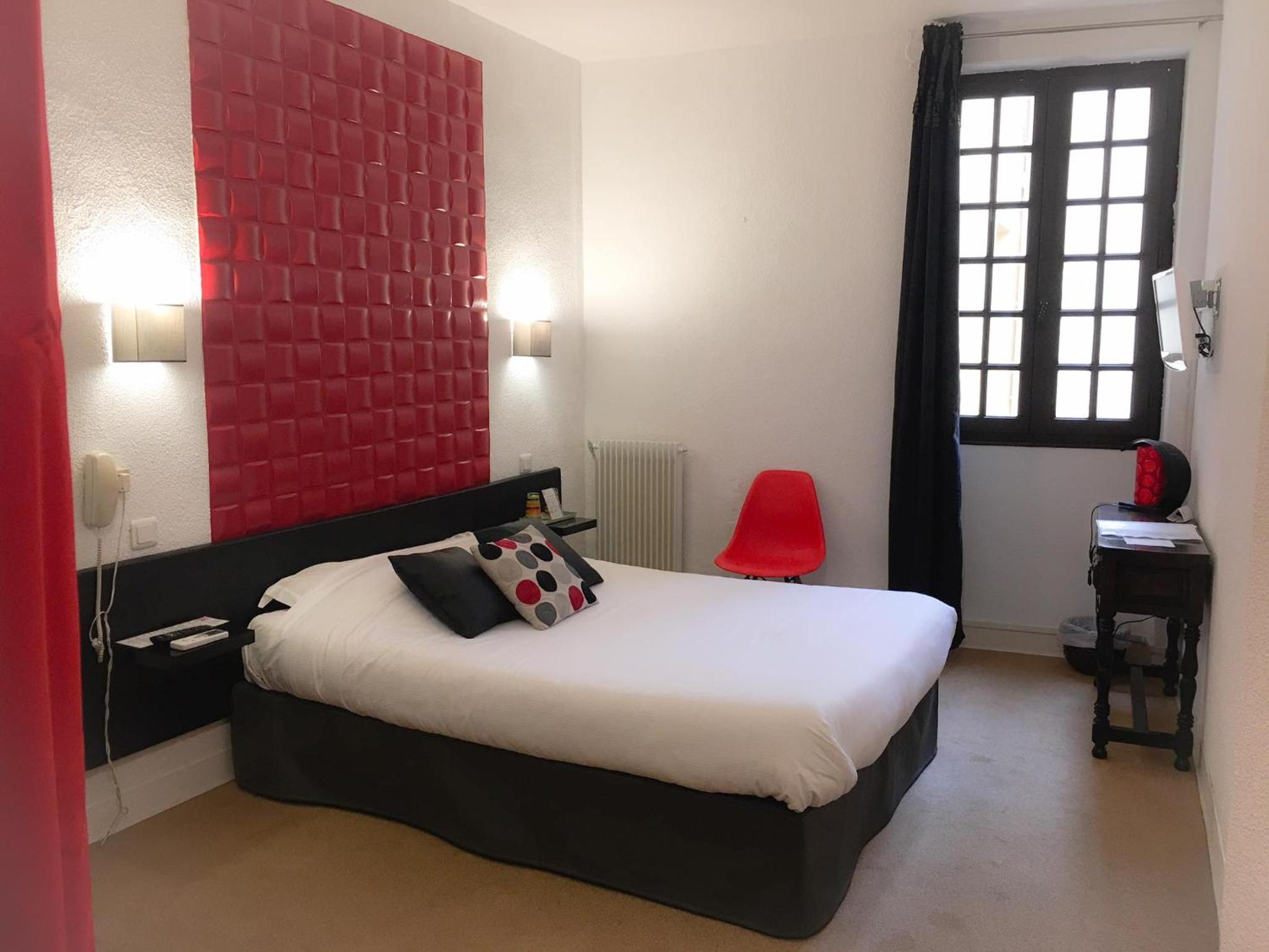 Standard Double Room - Photo 4