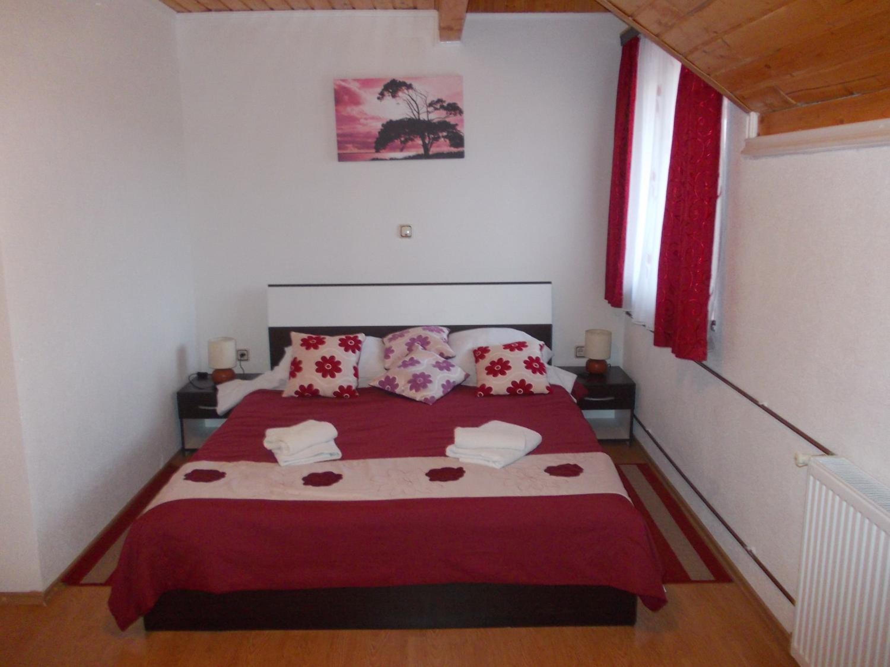 Duplex One-Bedroom Apartment with Terrace - Photo 10