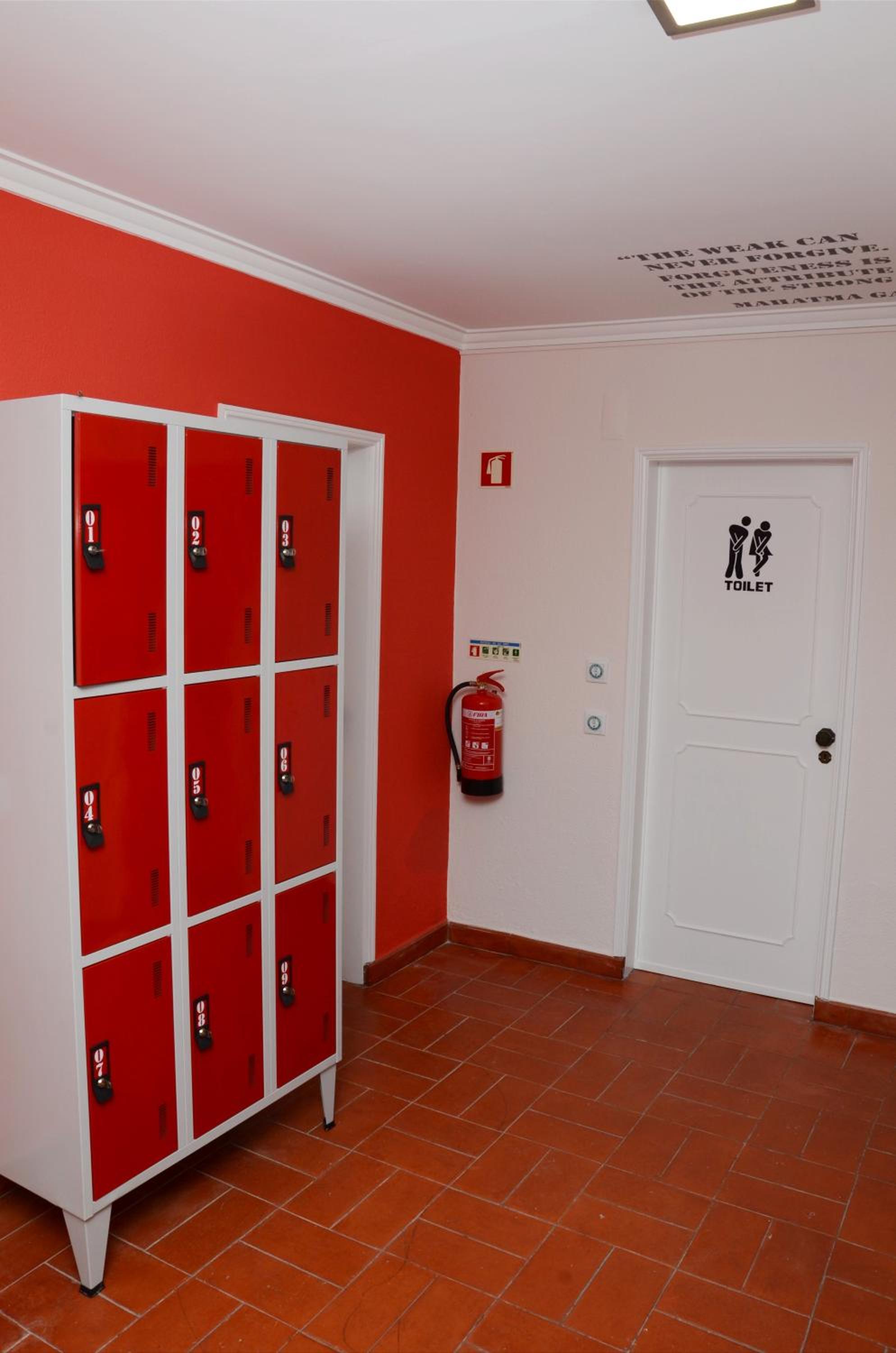 Bed in 6-Bed Mixed Dormitory Room, photo 7