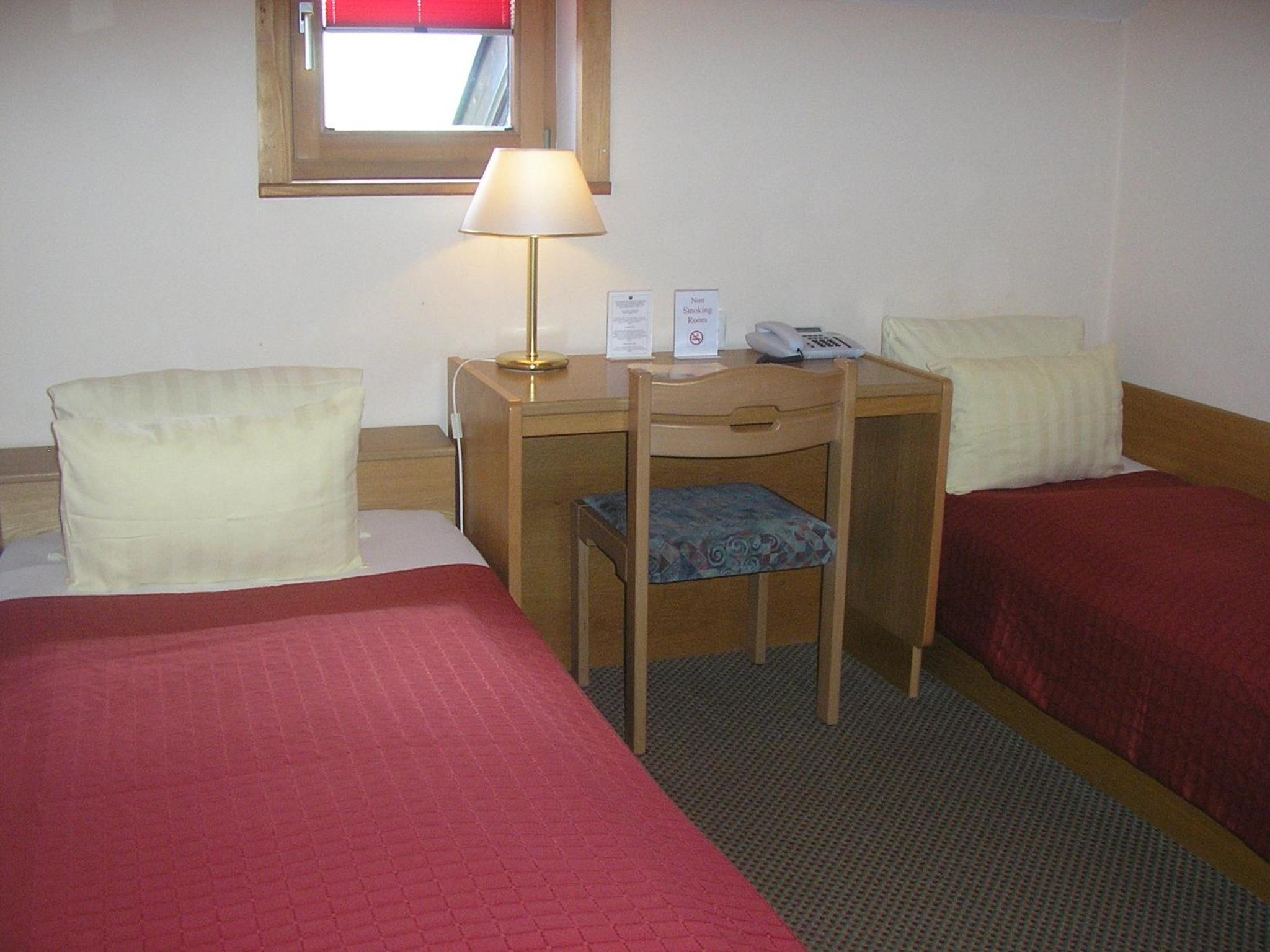 Economy Twin Room photo 1