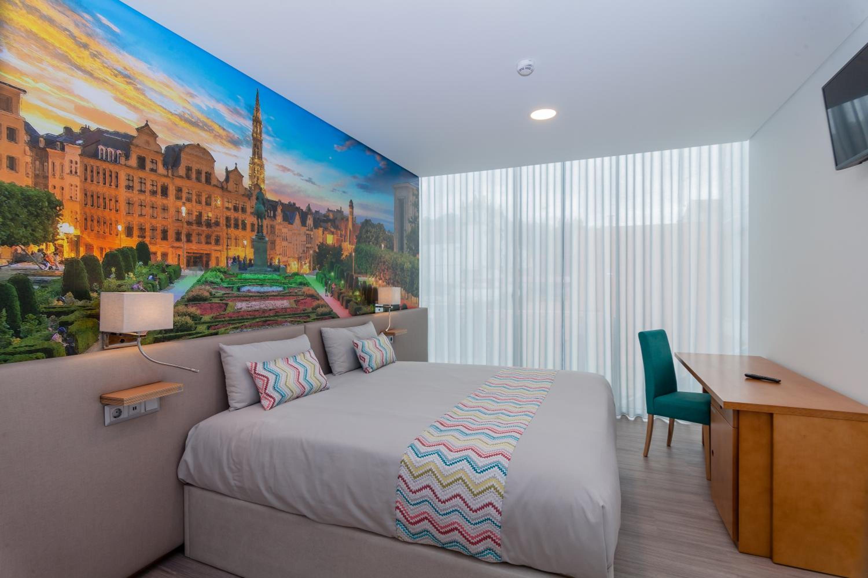 Deluxe Double Room With Castle View