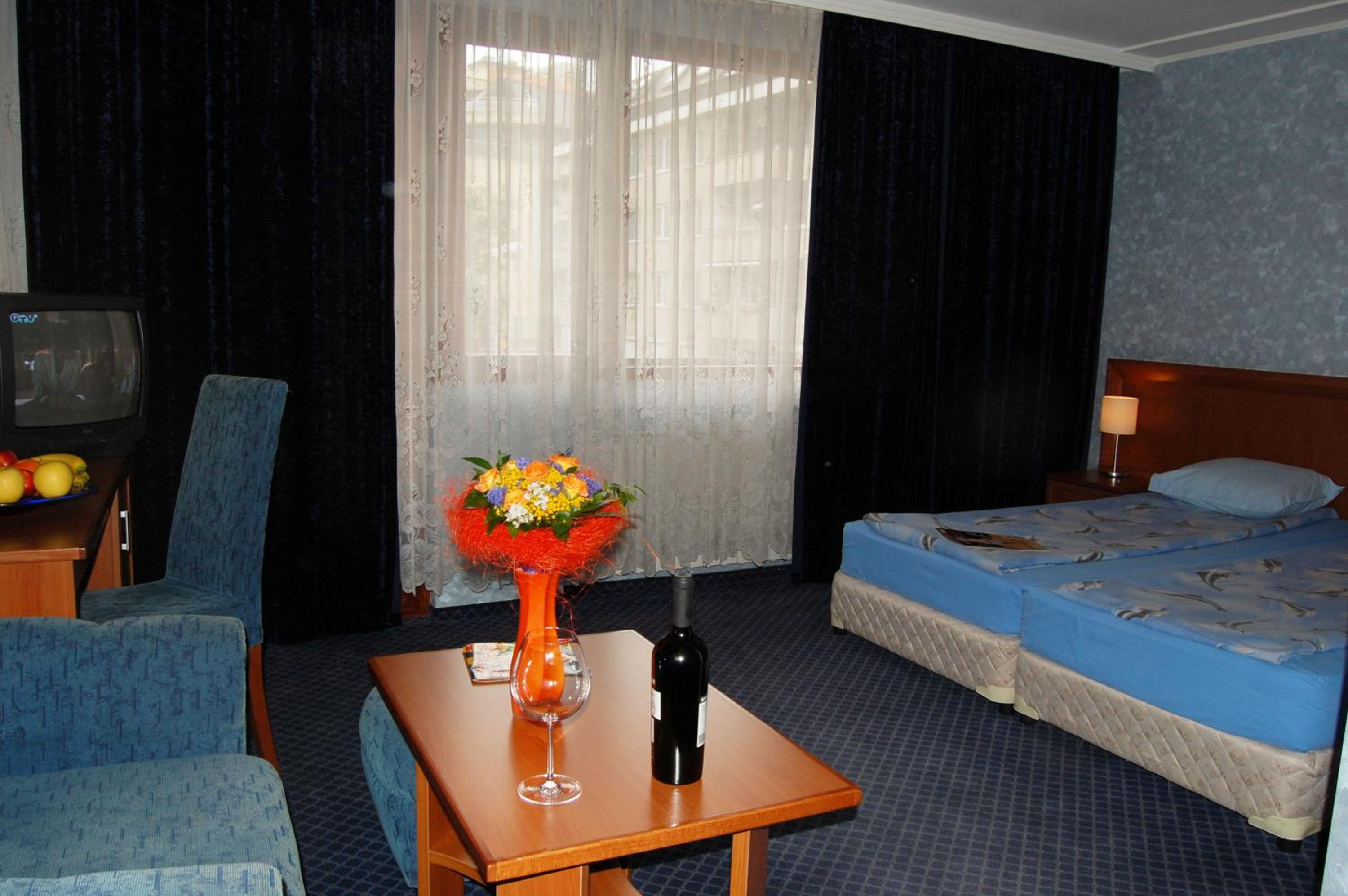 Business Double Room - Photo 4